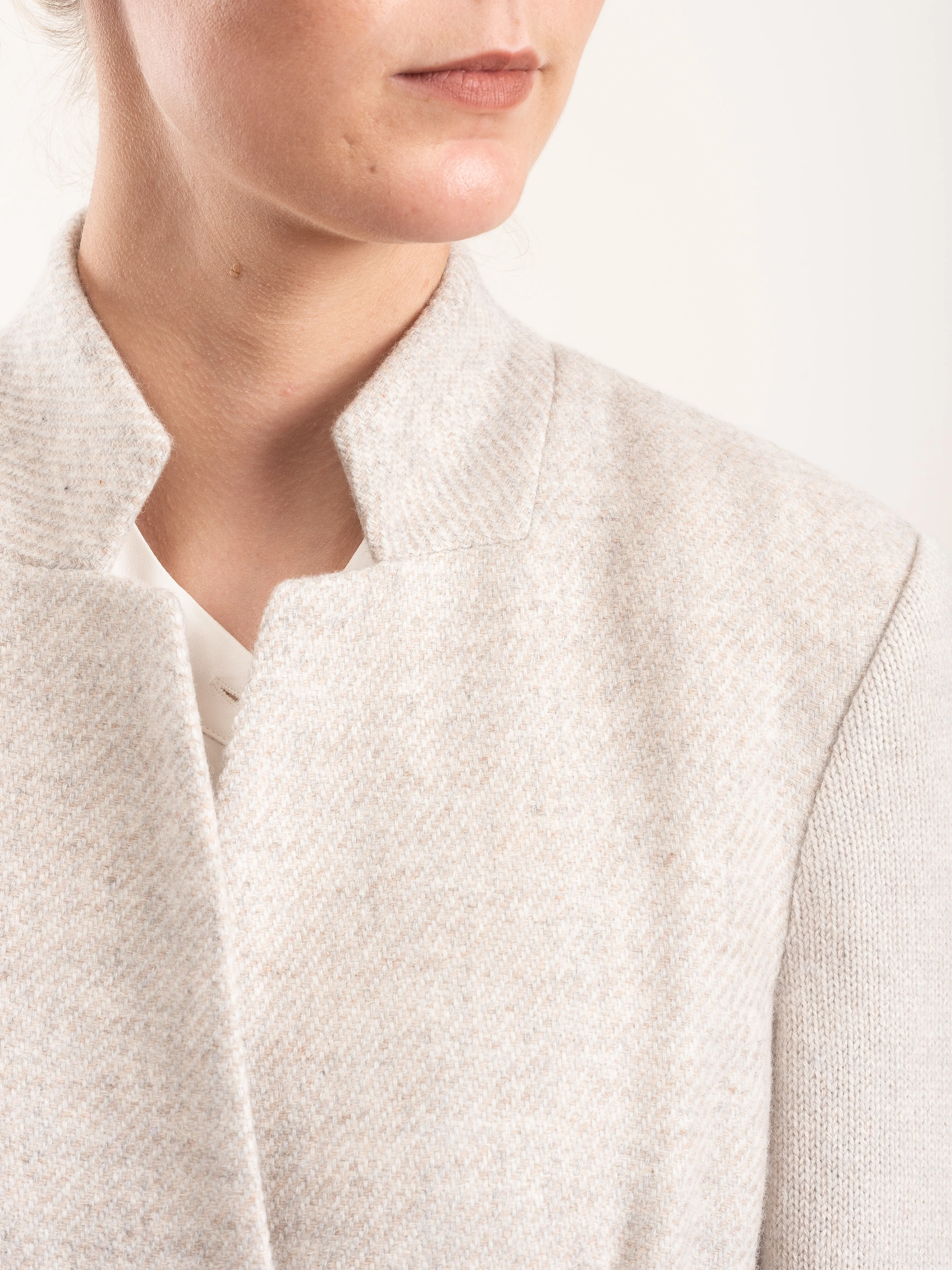 jacket w/ knit sleeves - ivory - Image 7