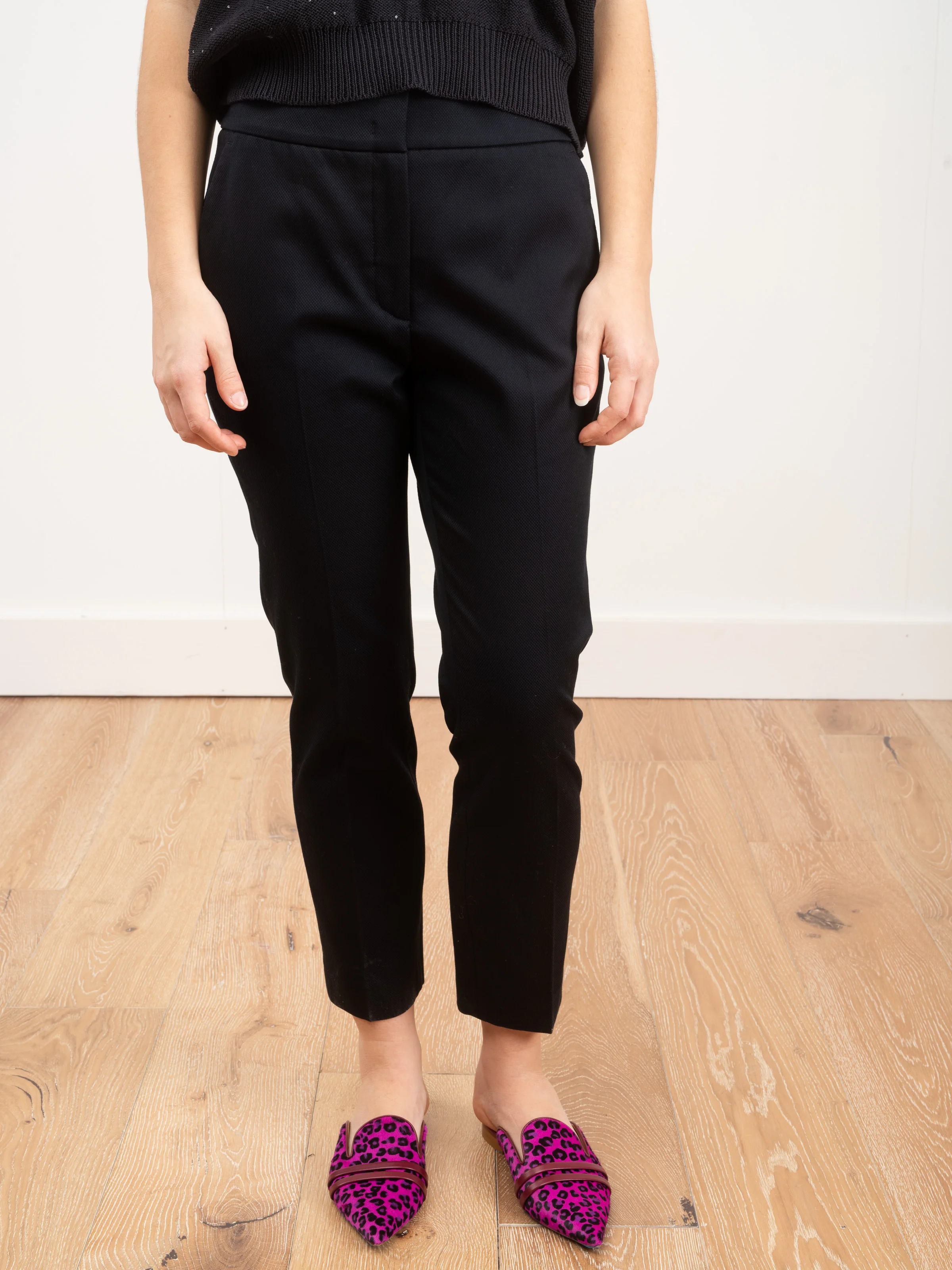 navy pant
