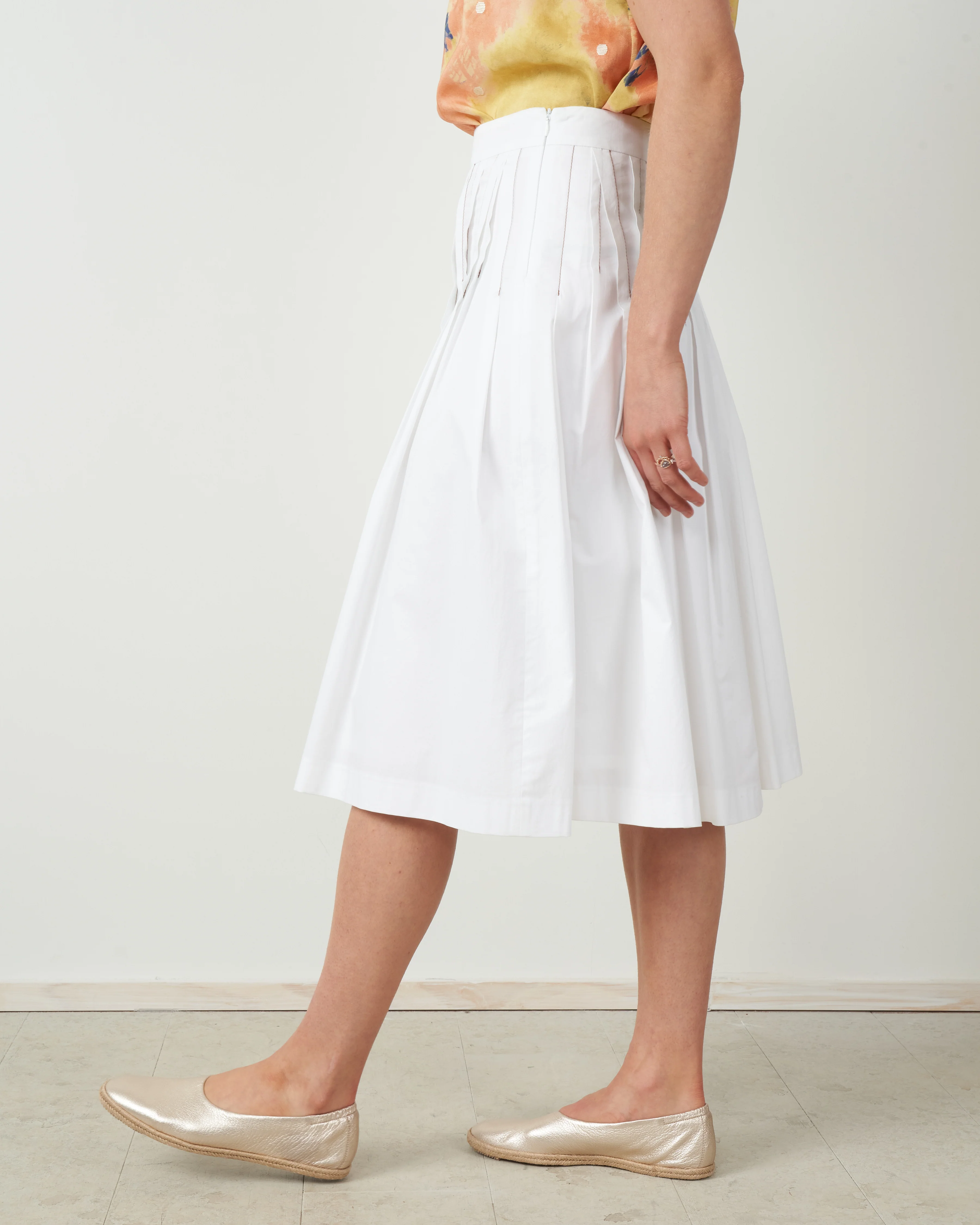 pleated skirt with camel stitch - white - Image 2