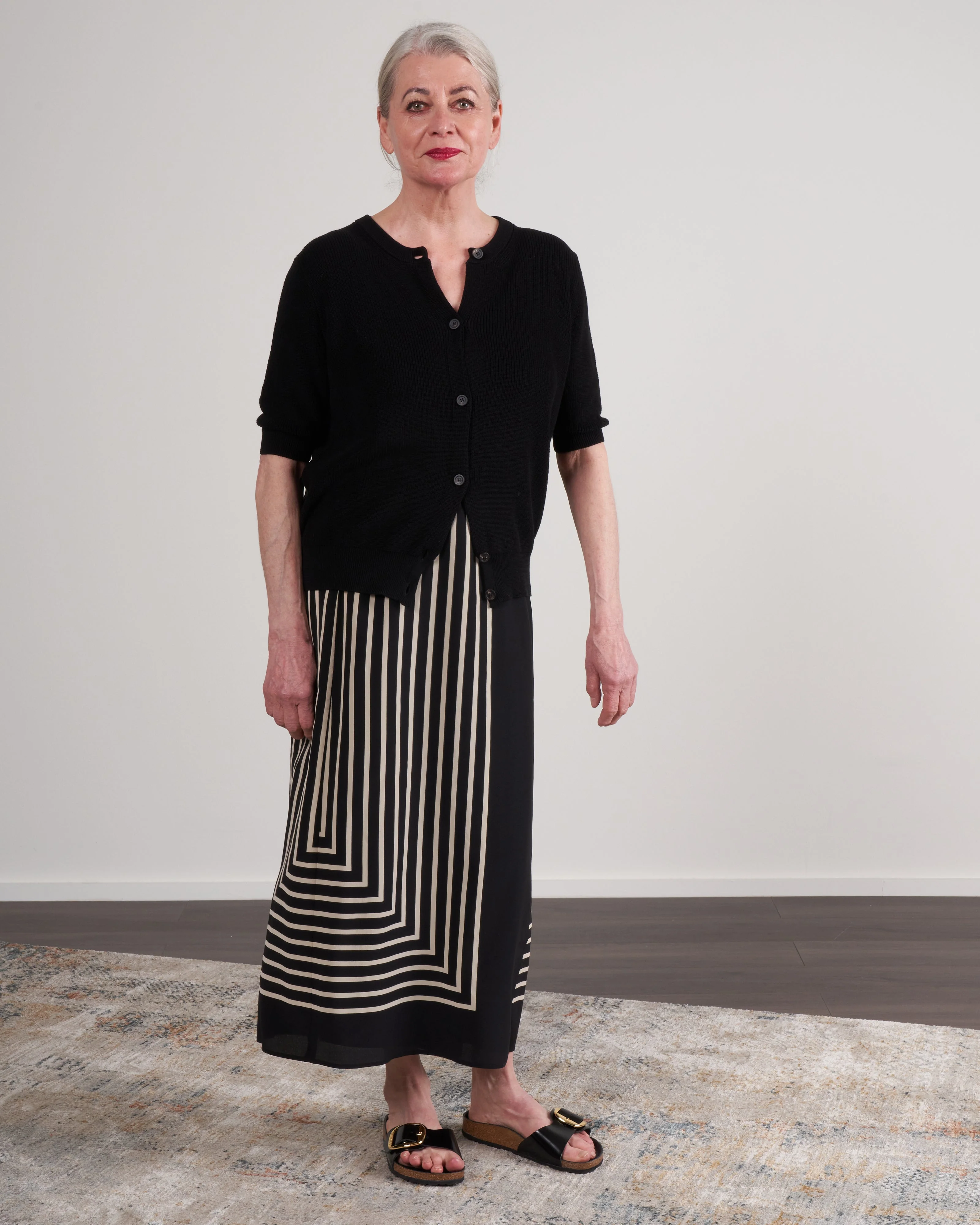 short sleeve cotton cardigan - black - Image 2