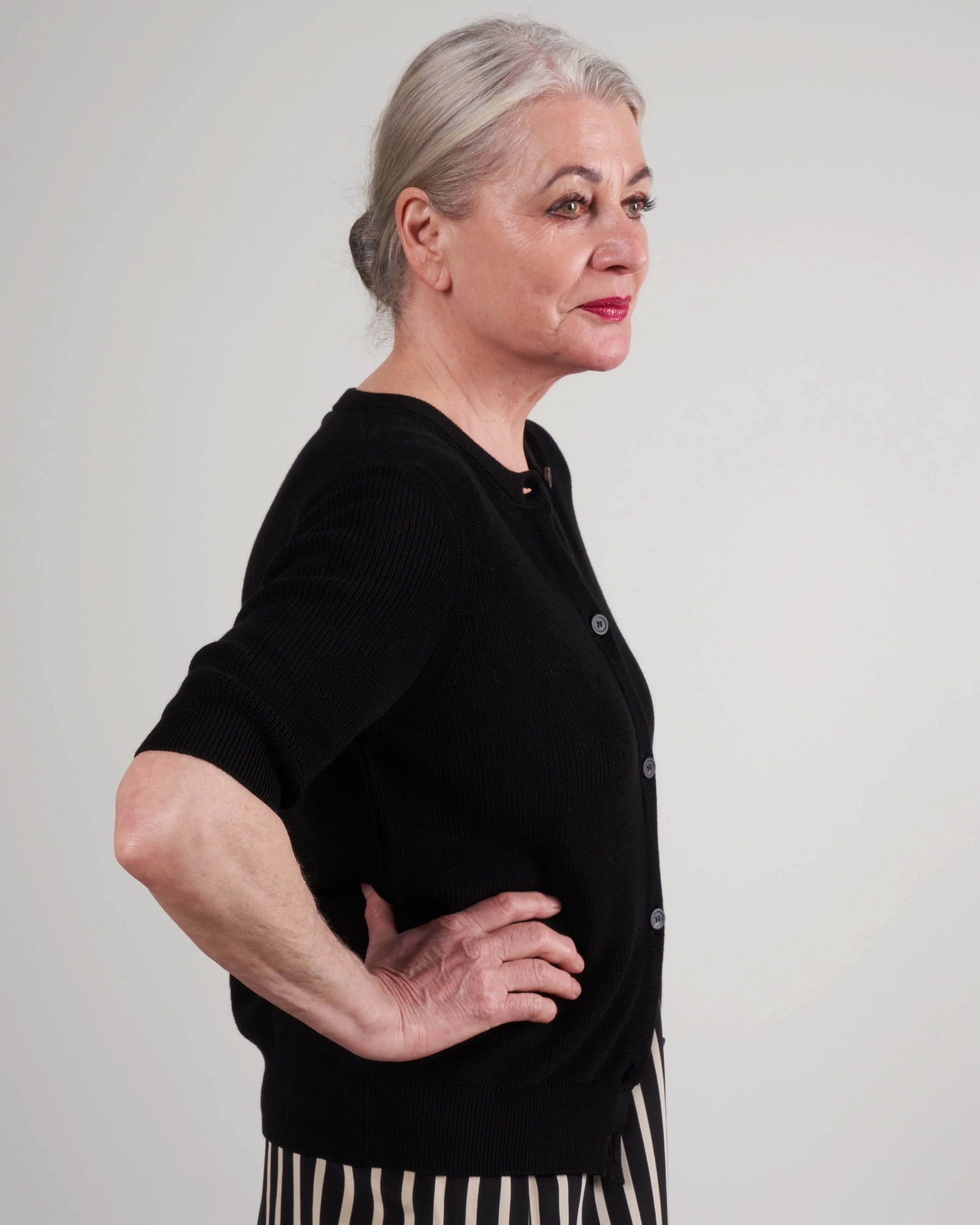 short sleeve cotton cardigan - black - Image 3