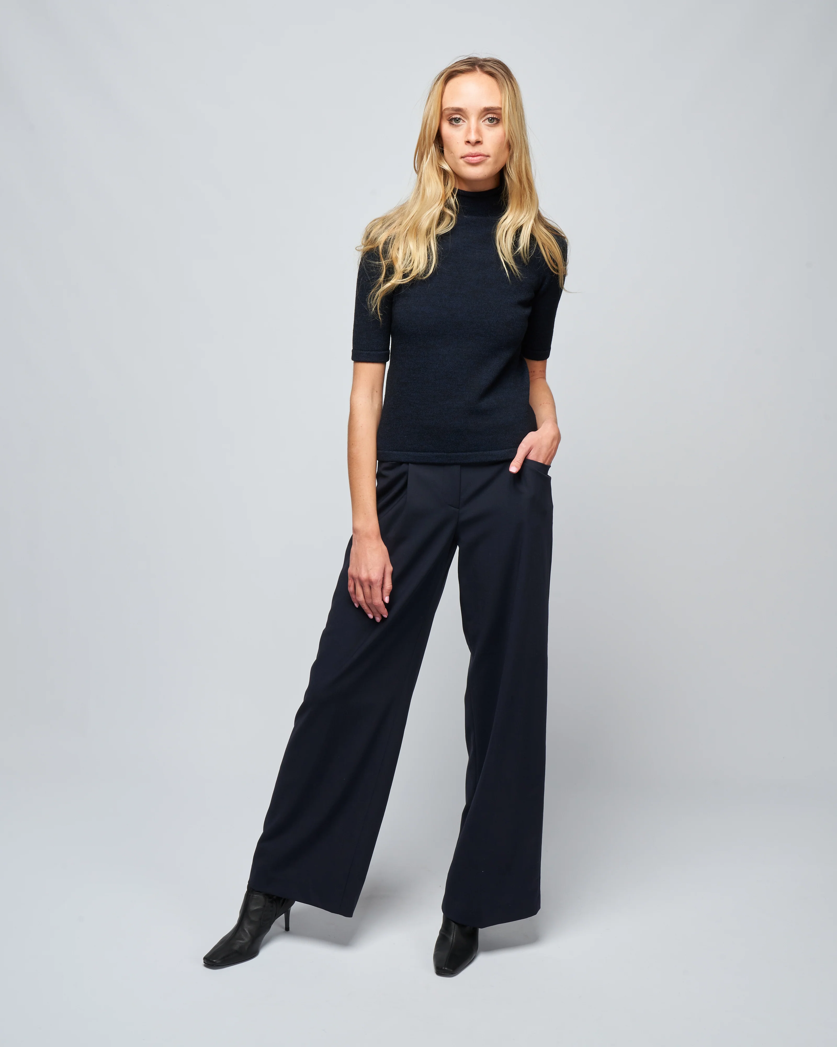 woman pant with darts - navy blue - Image 2
