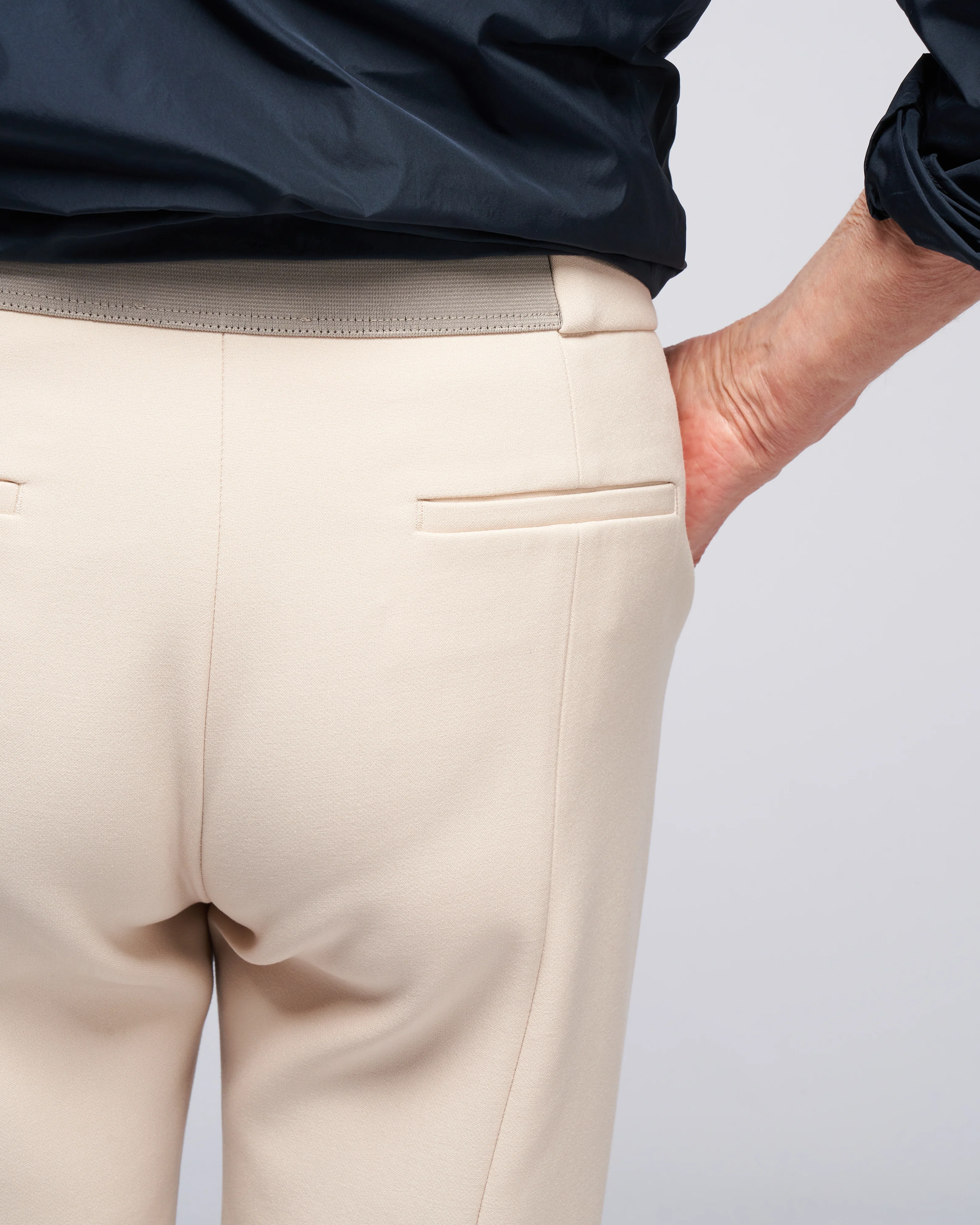 woman trousers bistretch - almond white - Image 6