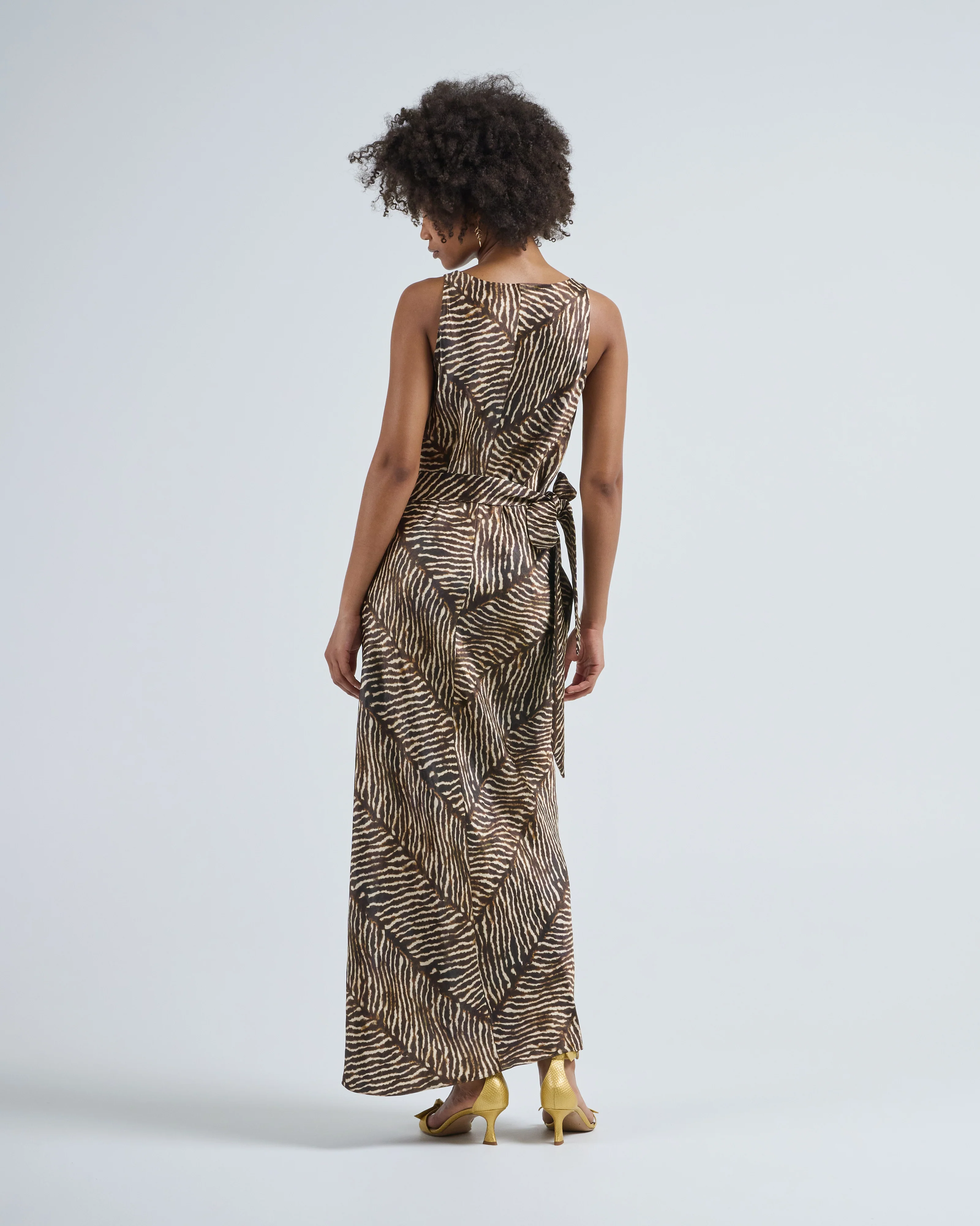 adventure dress - Image 4