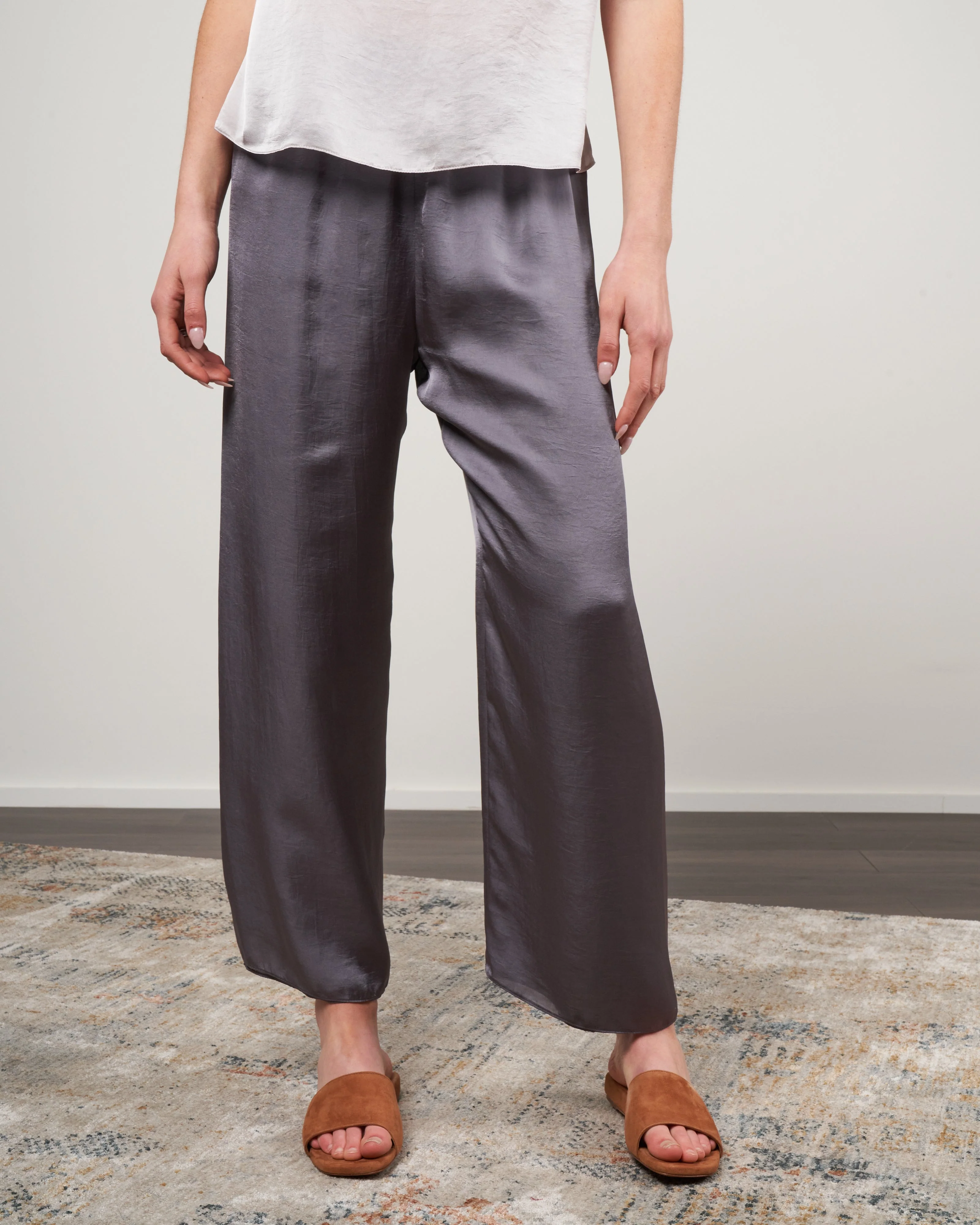 cropped pull on - iron