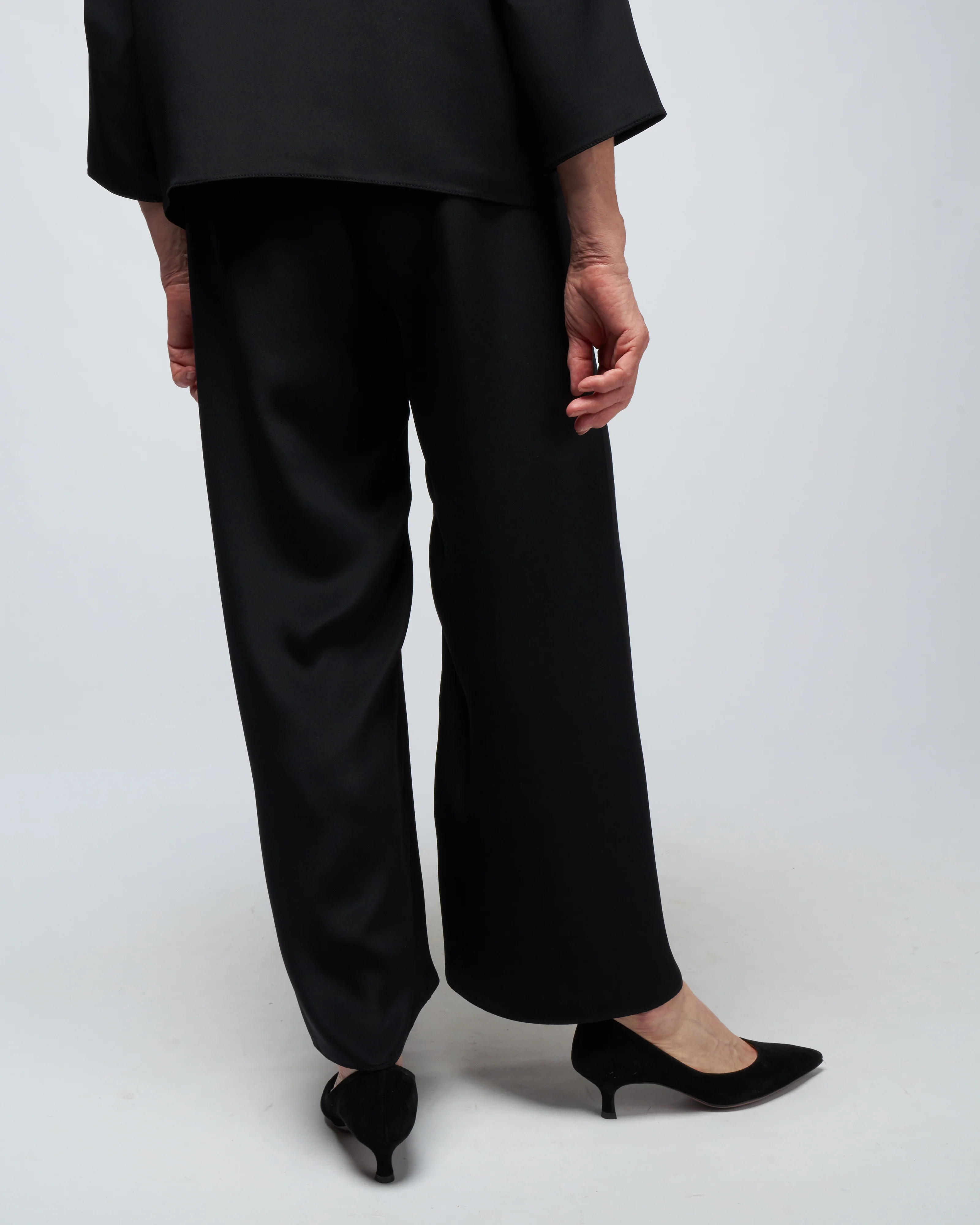 cropped pull on pant - black - Image 3