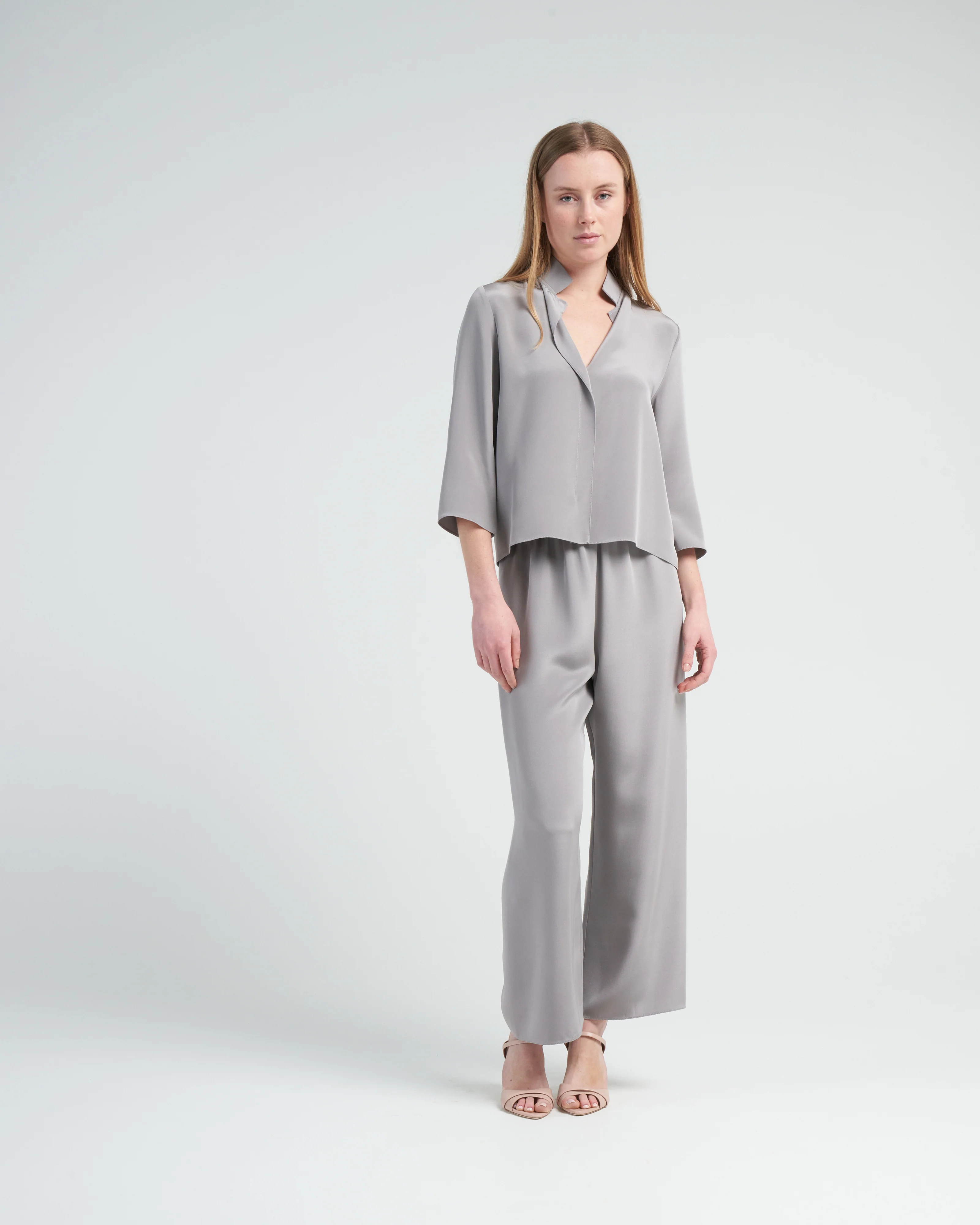 cropped pull on pant - haze - Image 2