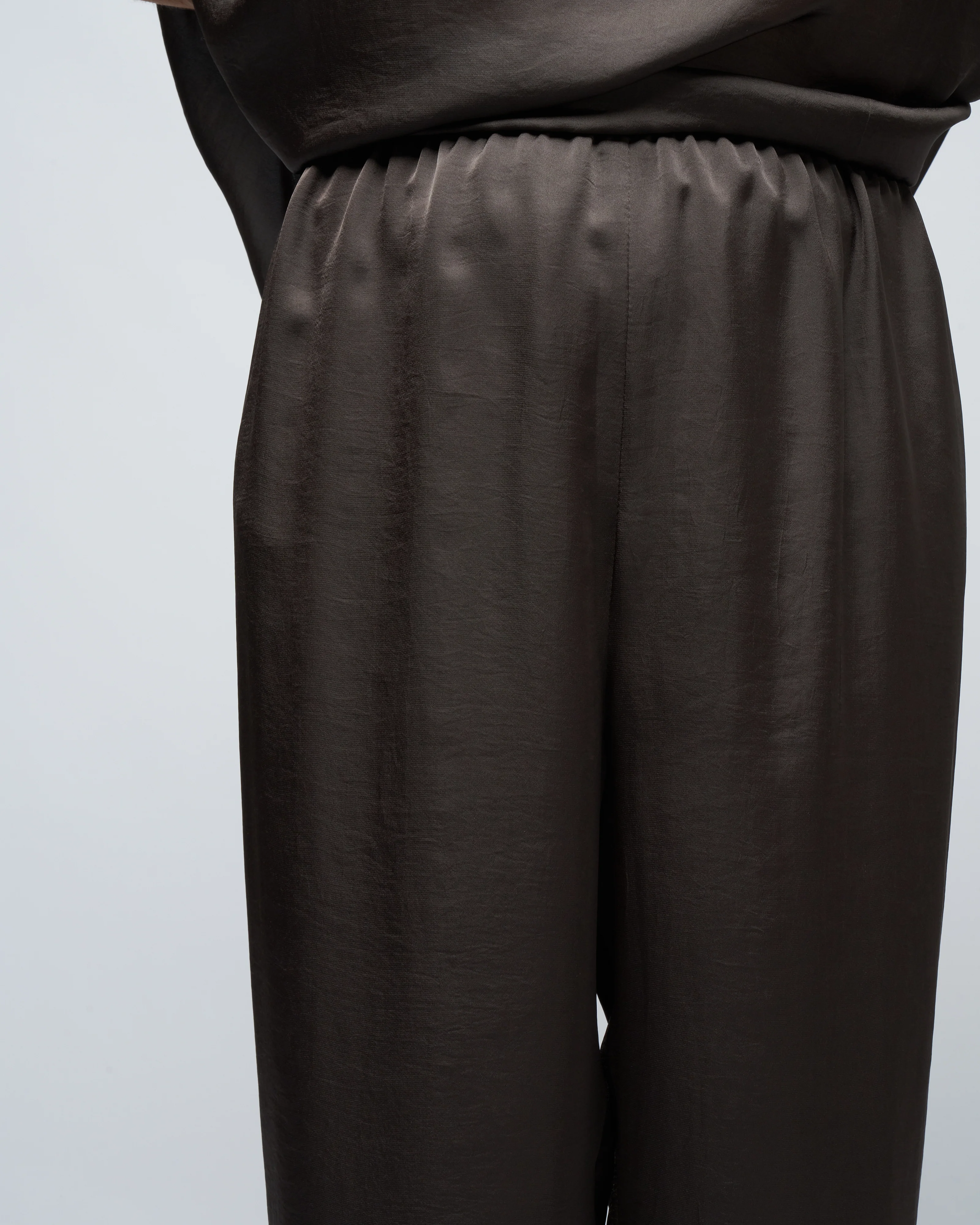 cropped pull on pant - loam - Image 5