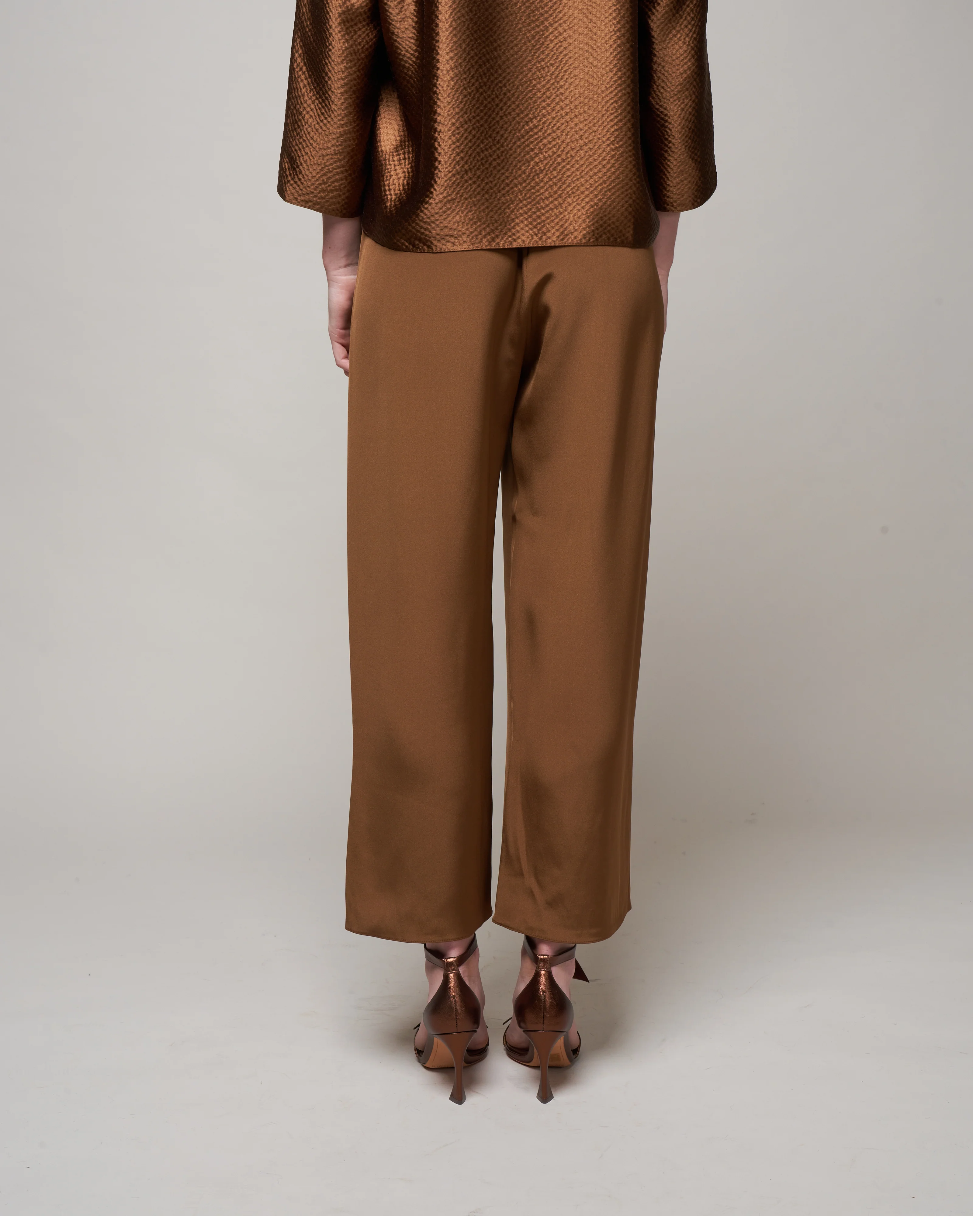 croppped pull-on - clove - Image 4