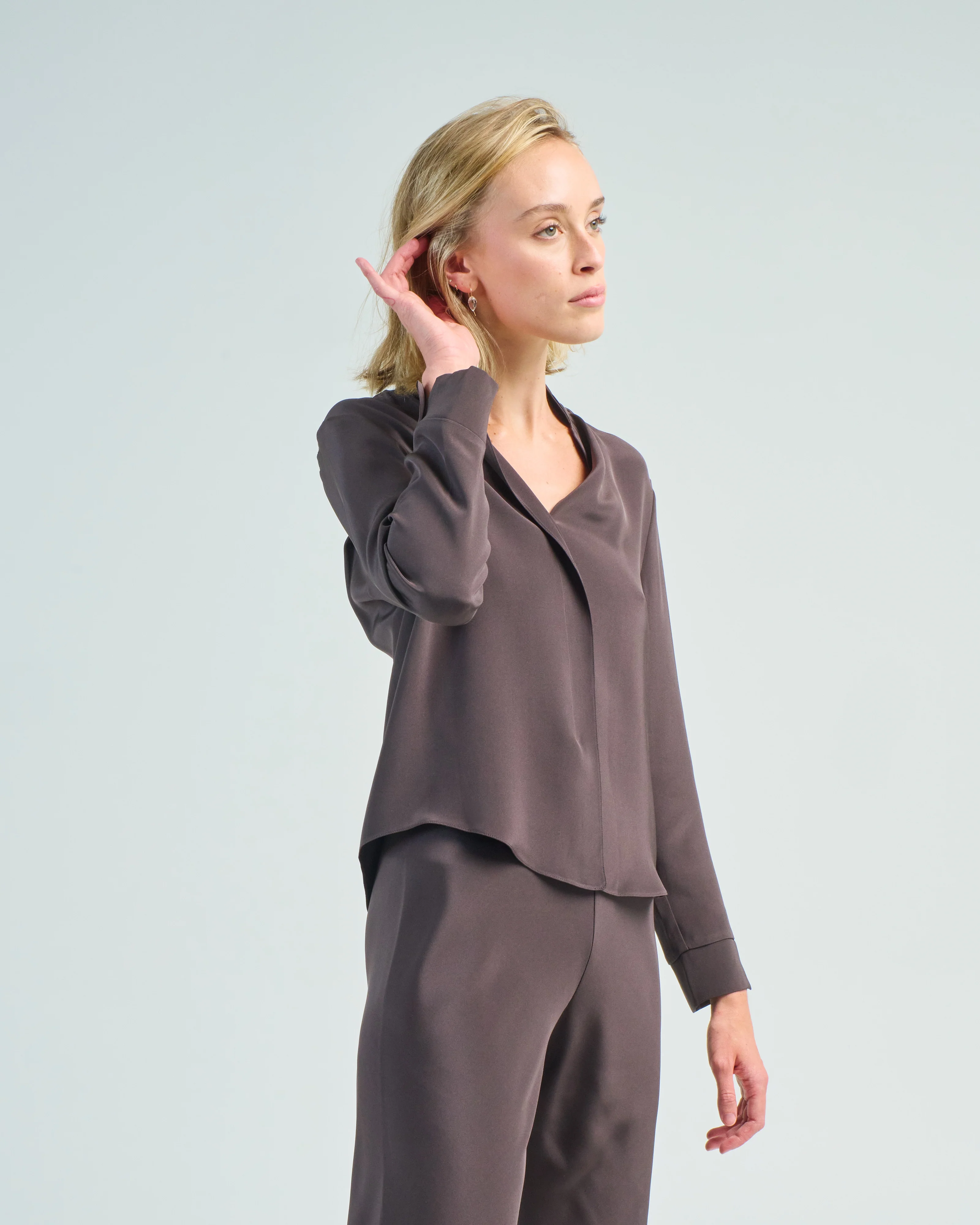 cuff blouse - Image 2