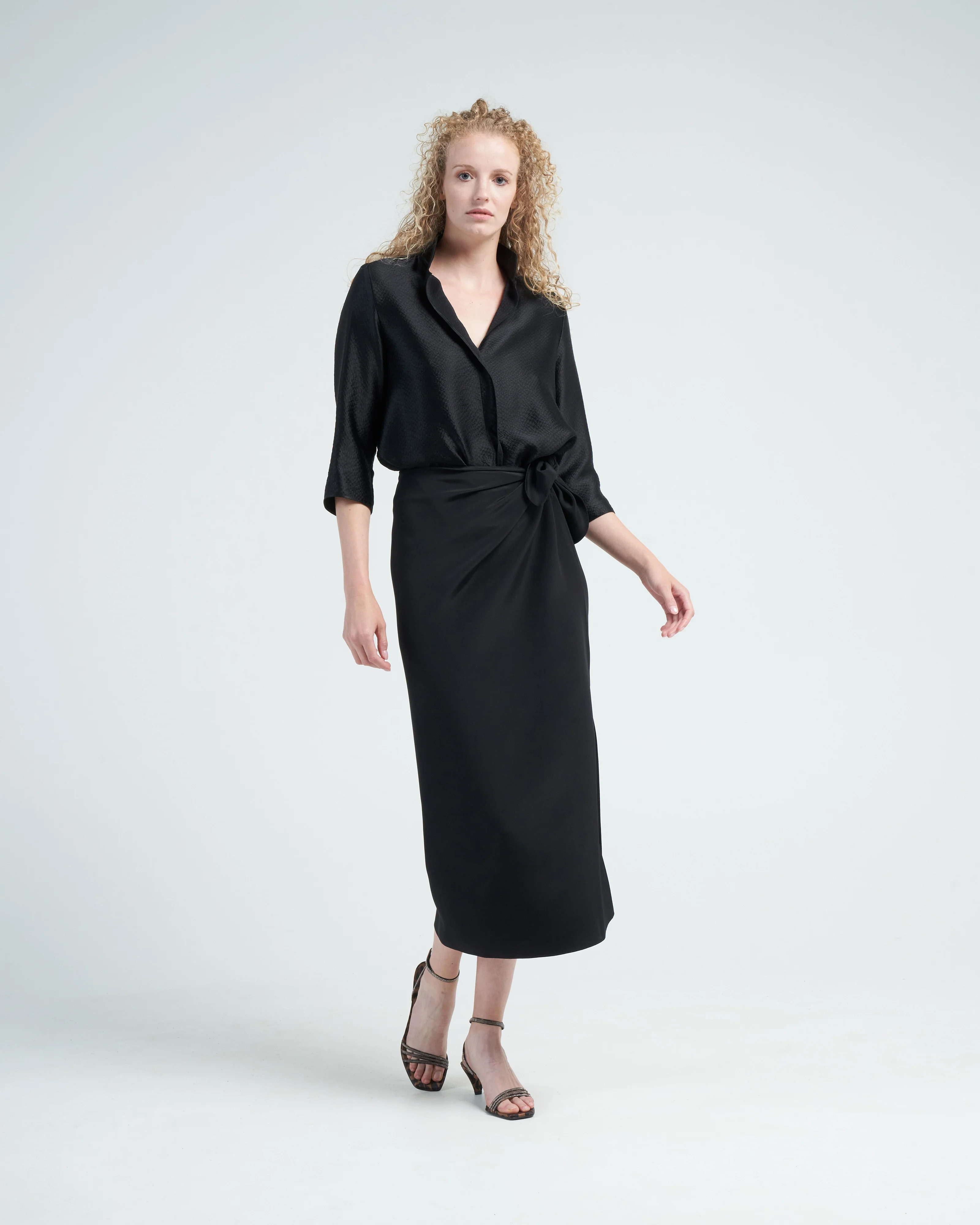 frolic top - black - Image 2