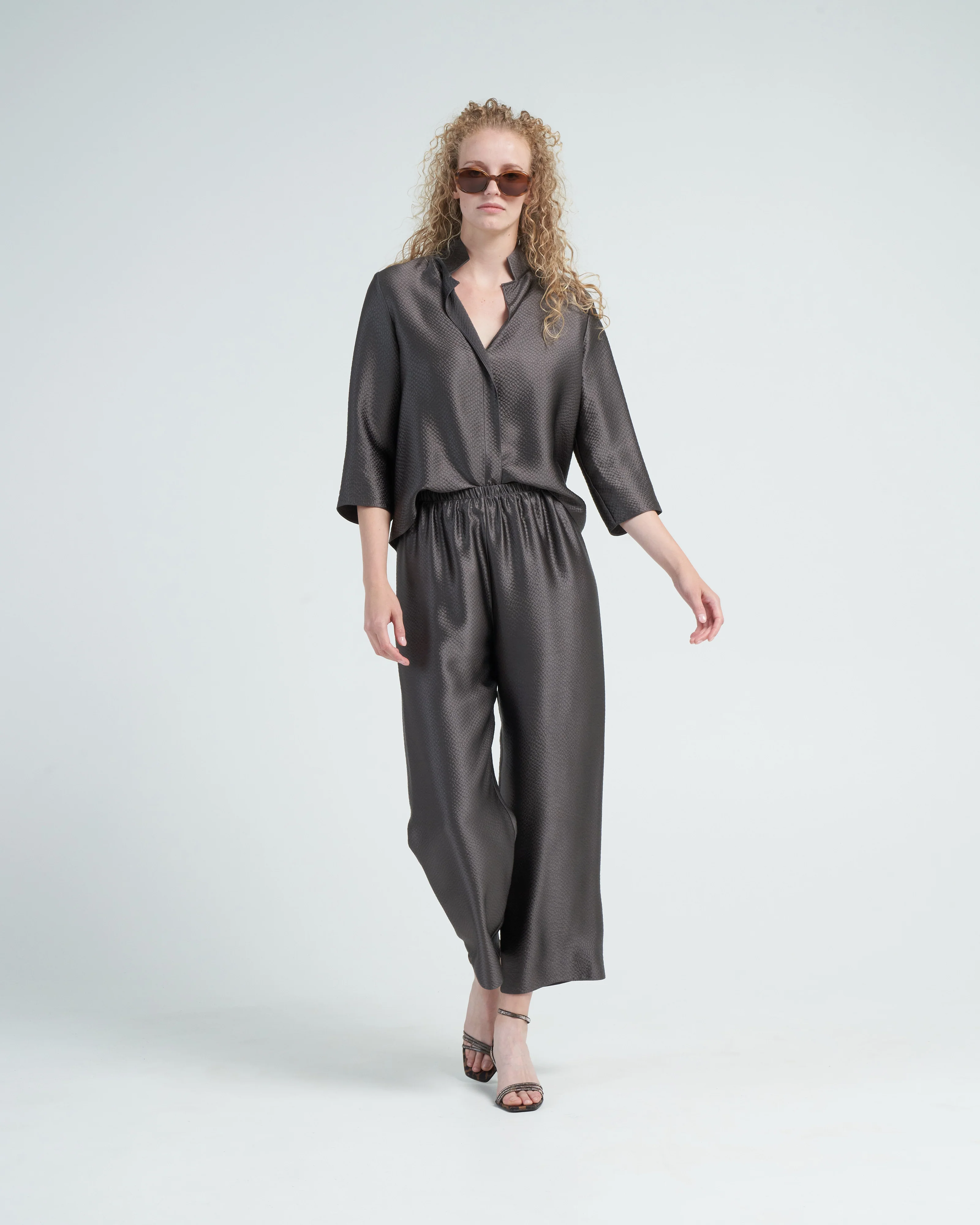 frolic top - charcoal - Image 5