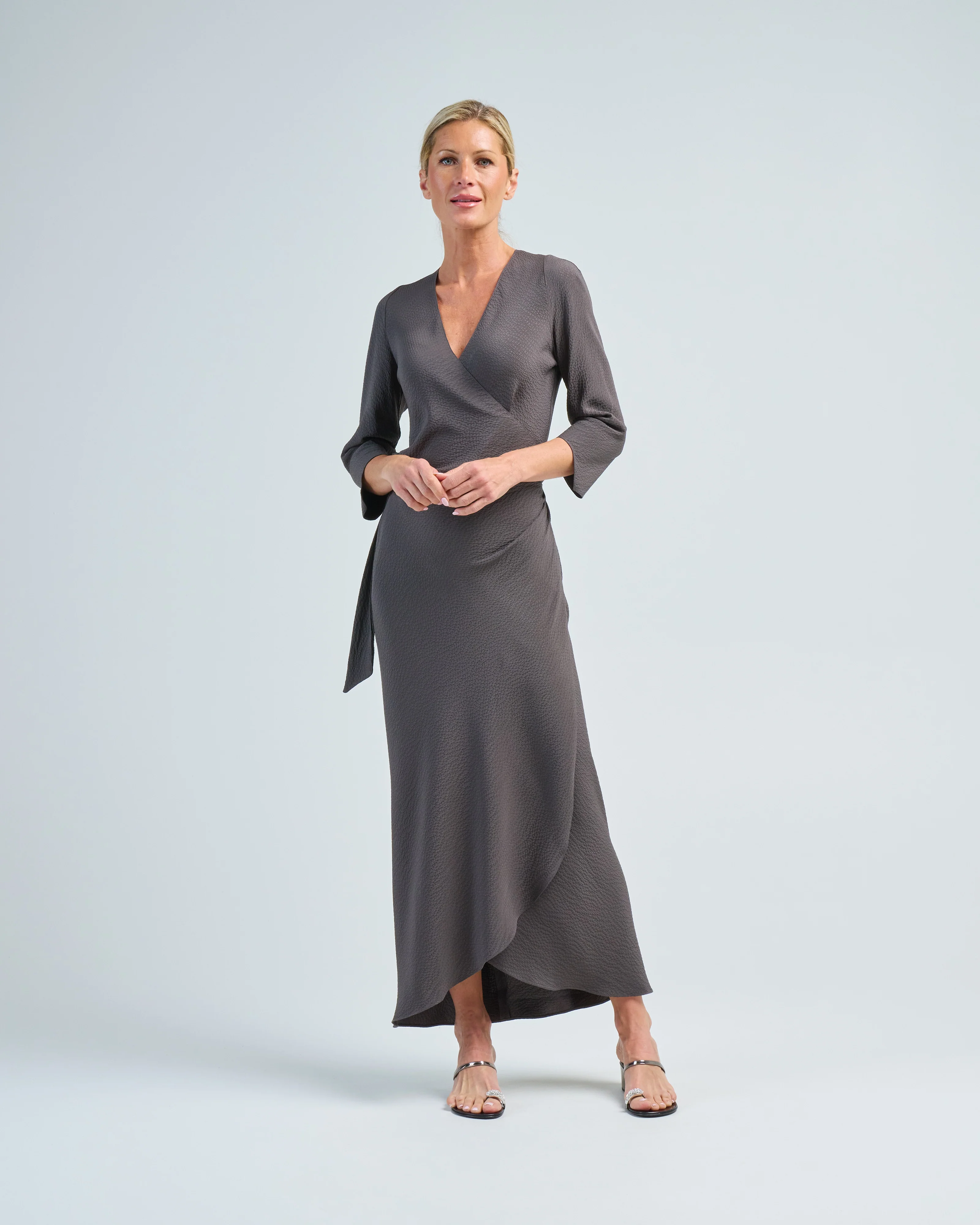 sleeve sign dress