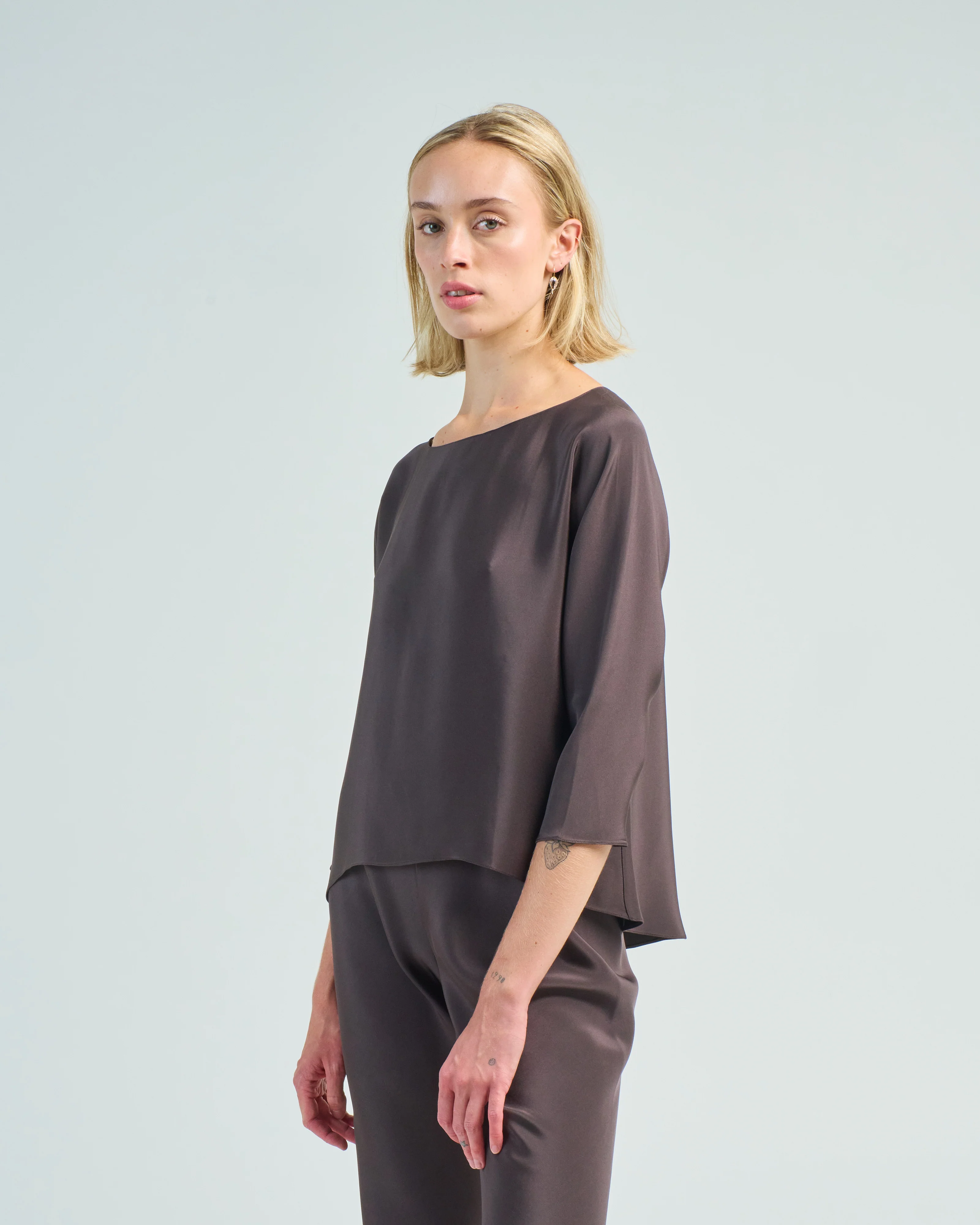 sleeve sway top