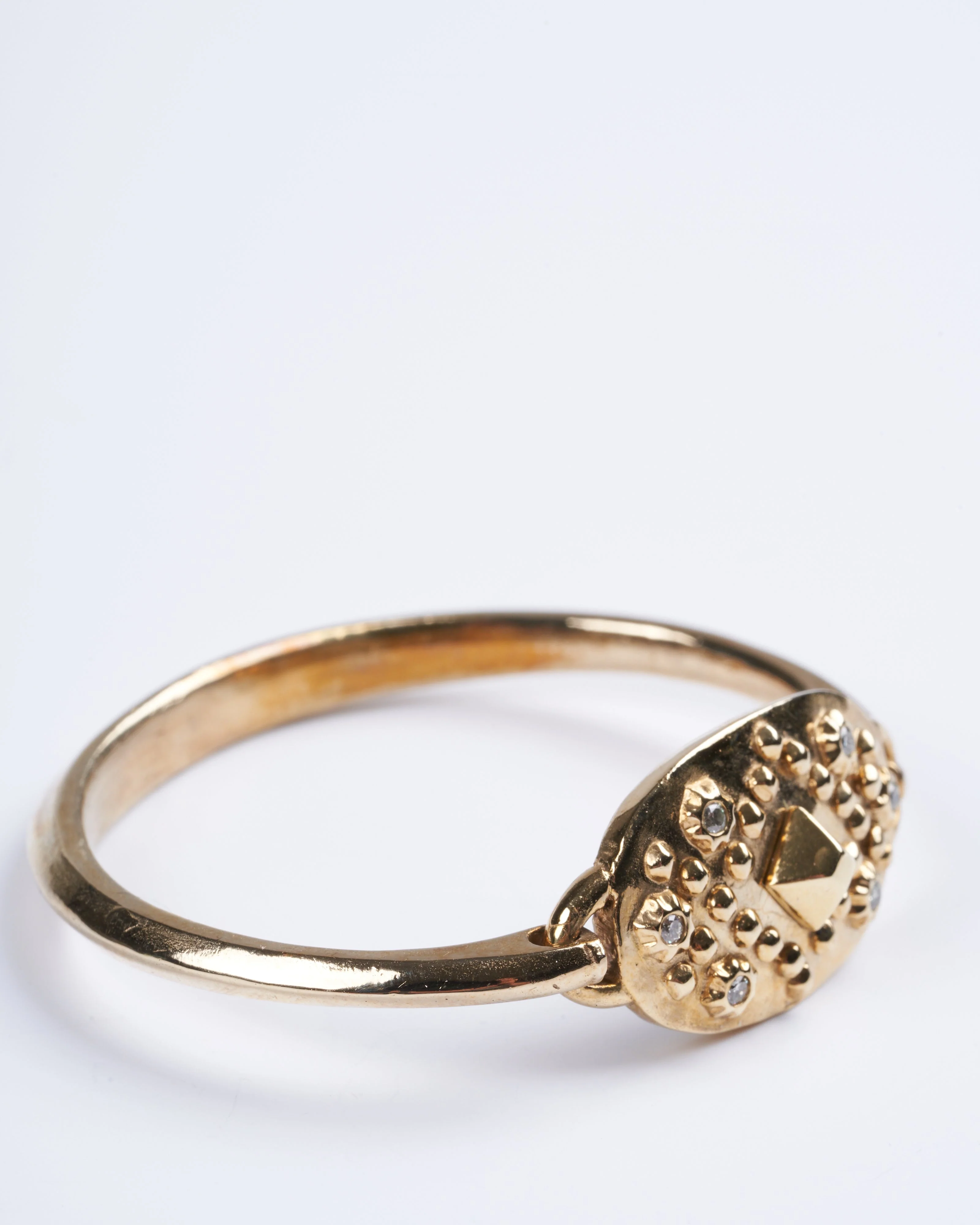 diamondback shield pyramid cuff - bronze - Image 2
