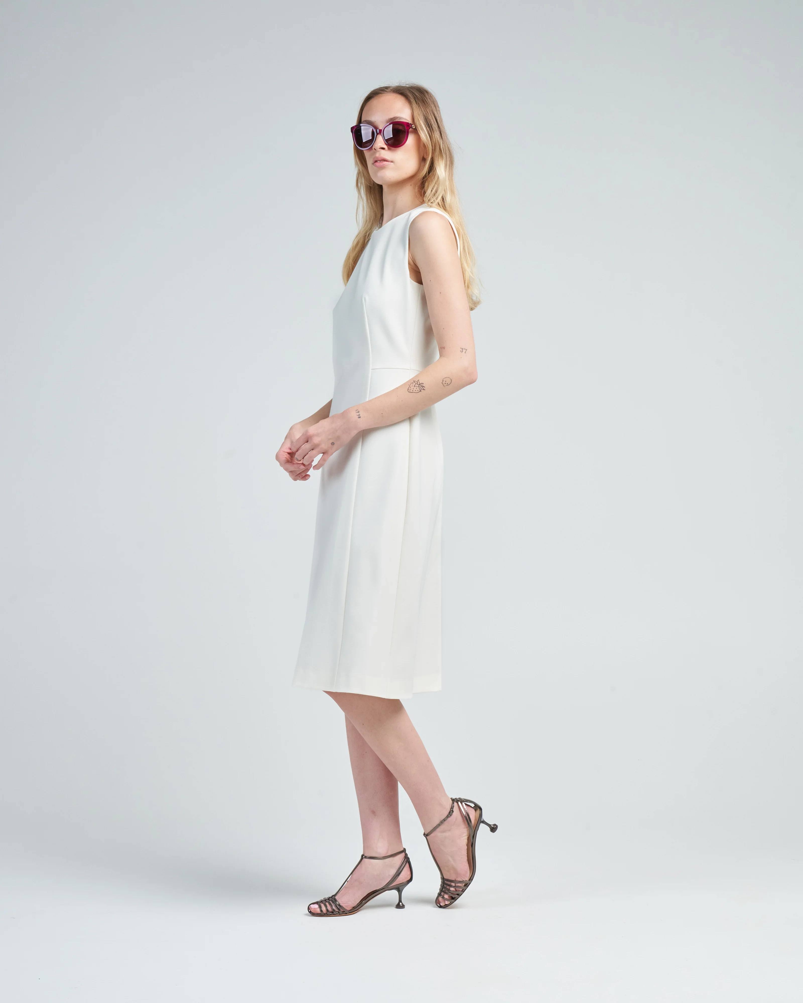 sleeveless dress - Image 3