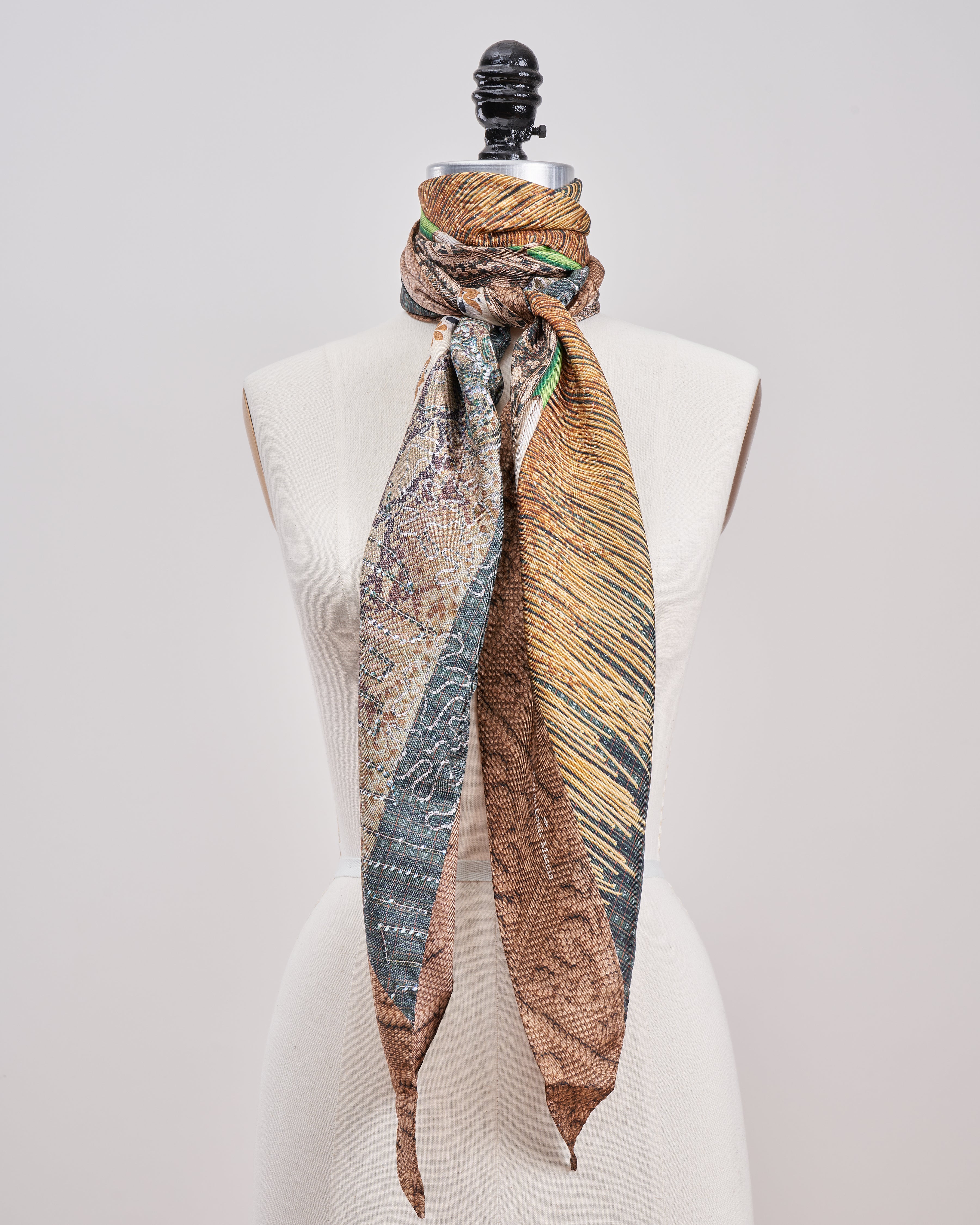 aloe ultrawash silk scarf - Image 3