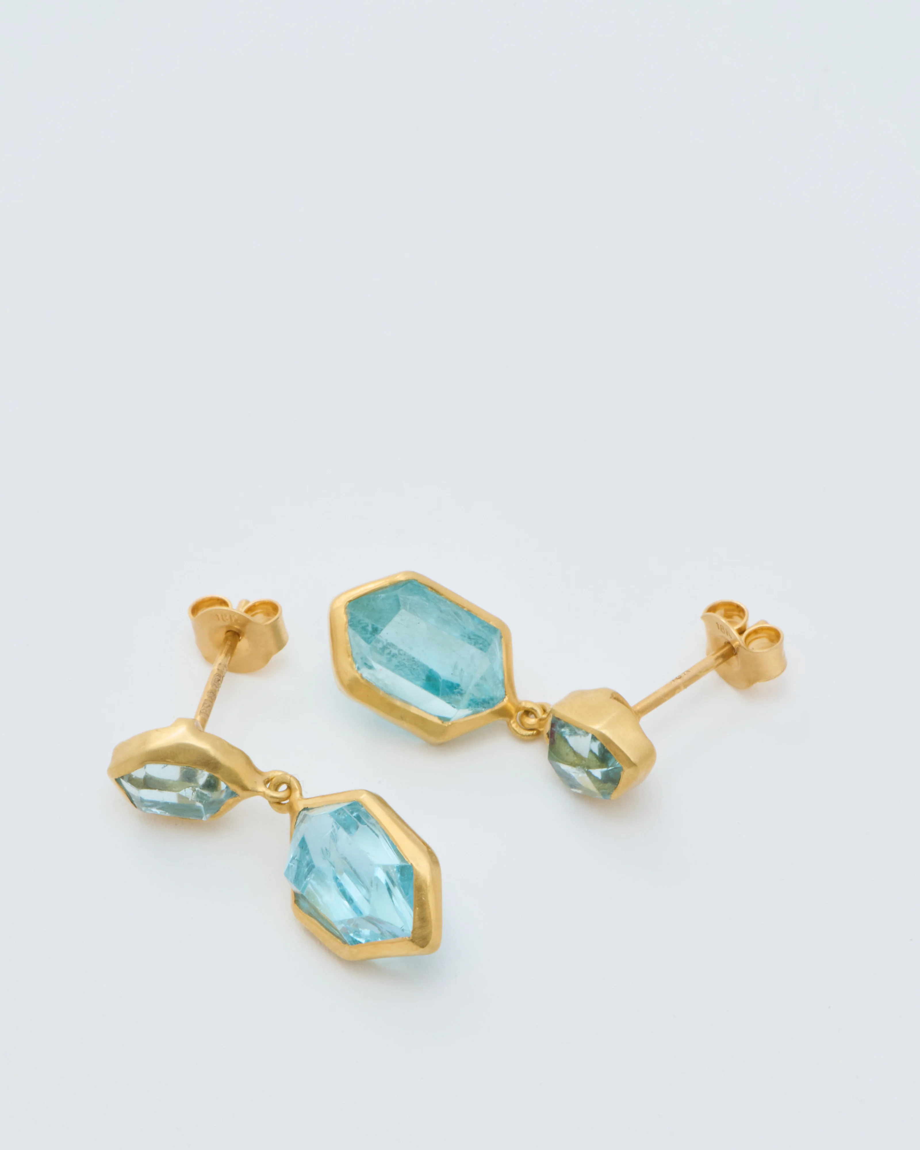 18kt gold cerulean double drop earrings - Image 5