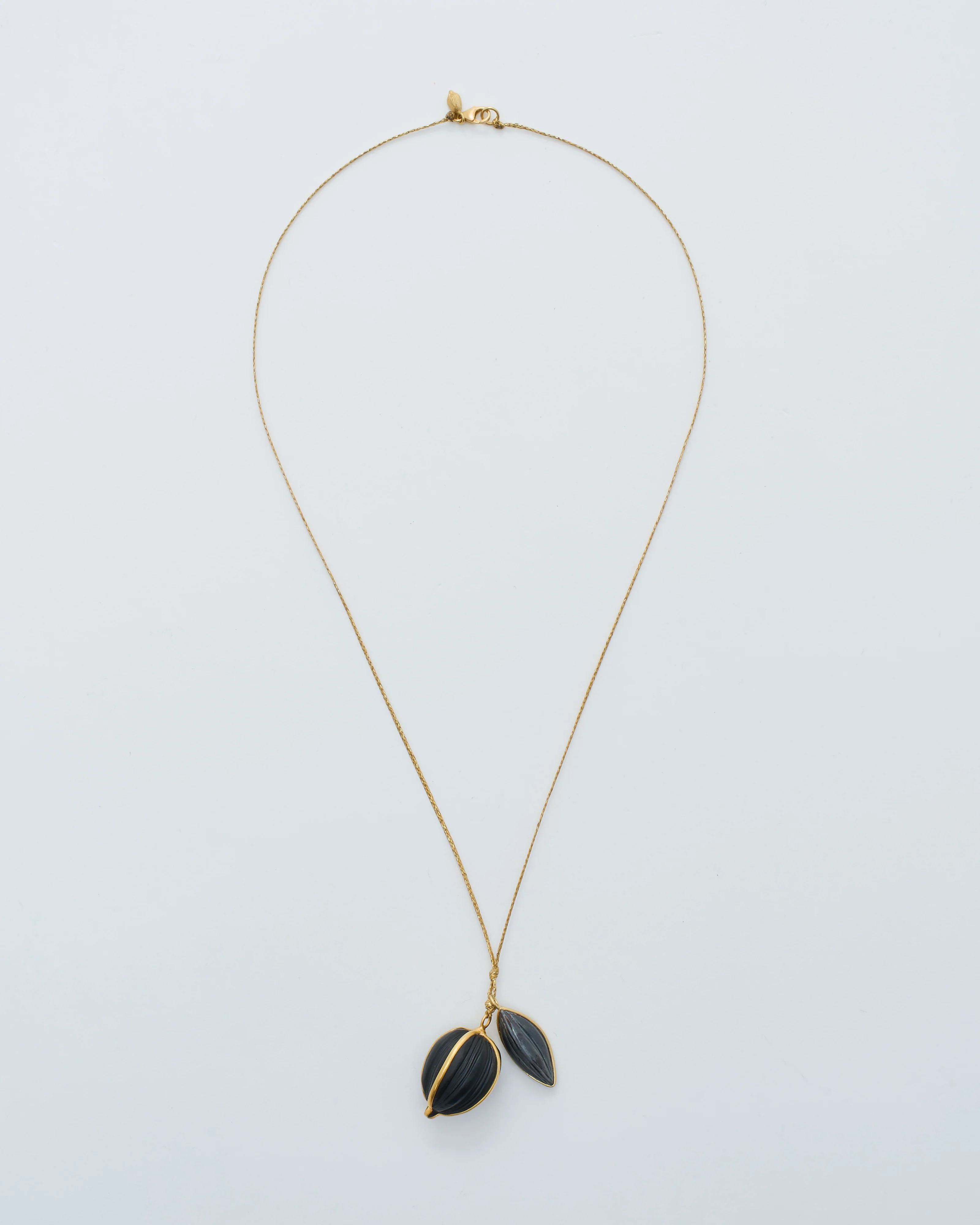 18kt gold night seed and lilac on cord - Image 5