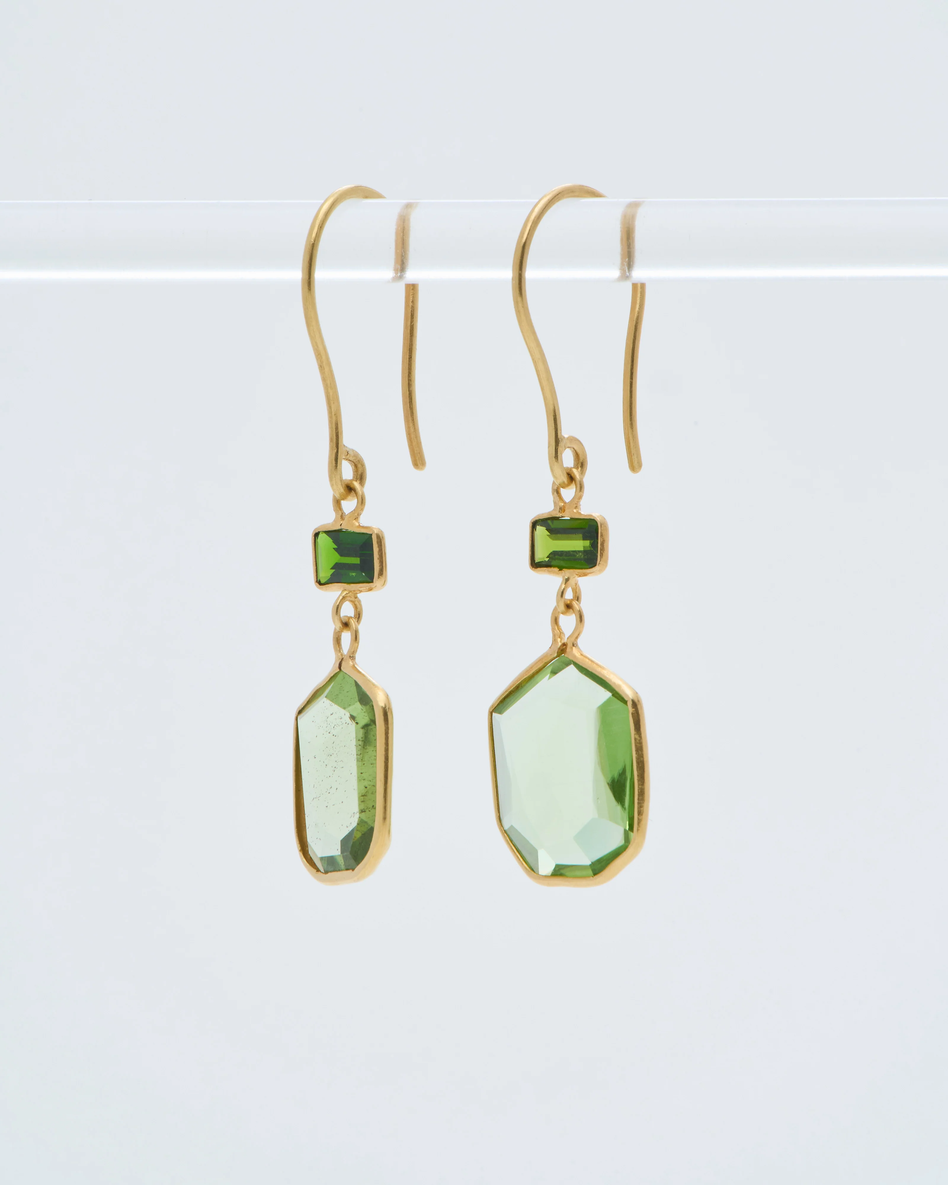 18kt gold pstm myanmar tender double drop earrings - Image 3