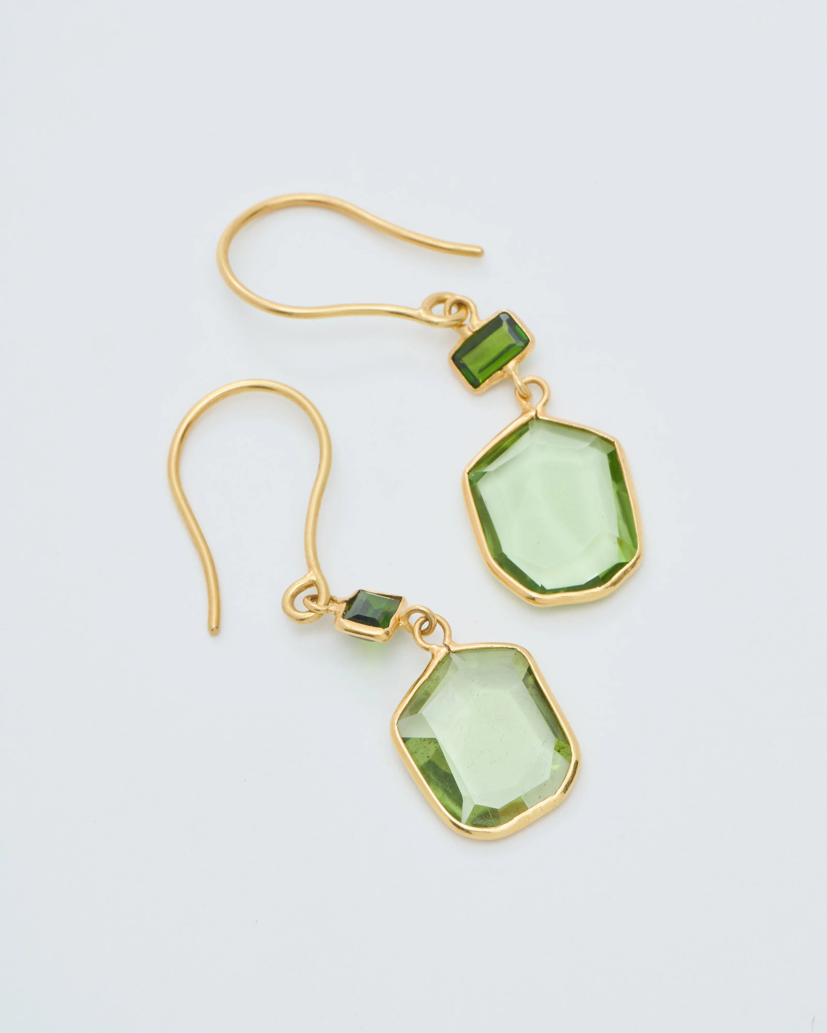 18kt gold pstm myanmar tender double drop earrings - Image 5
