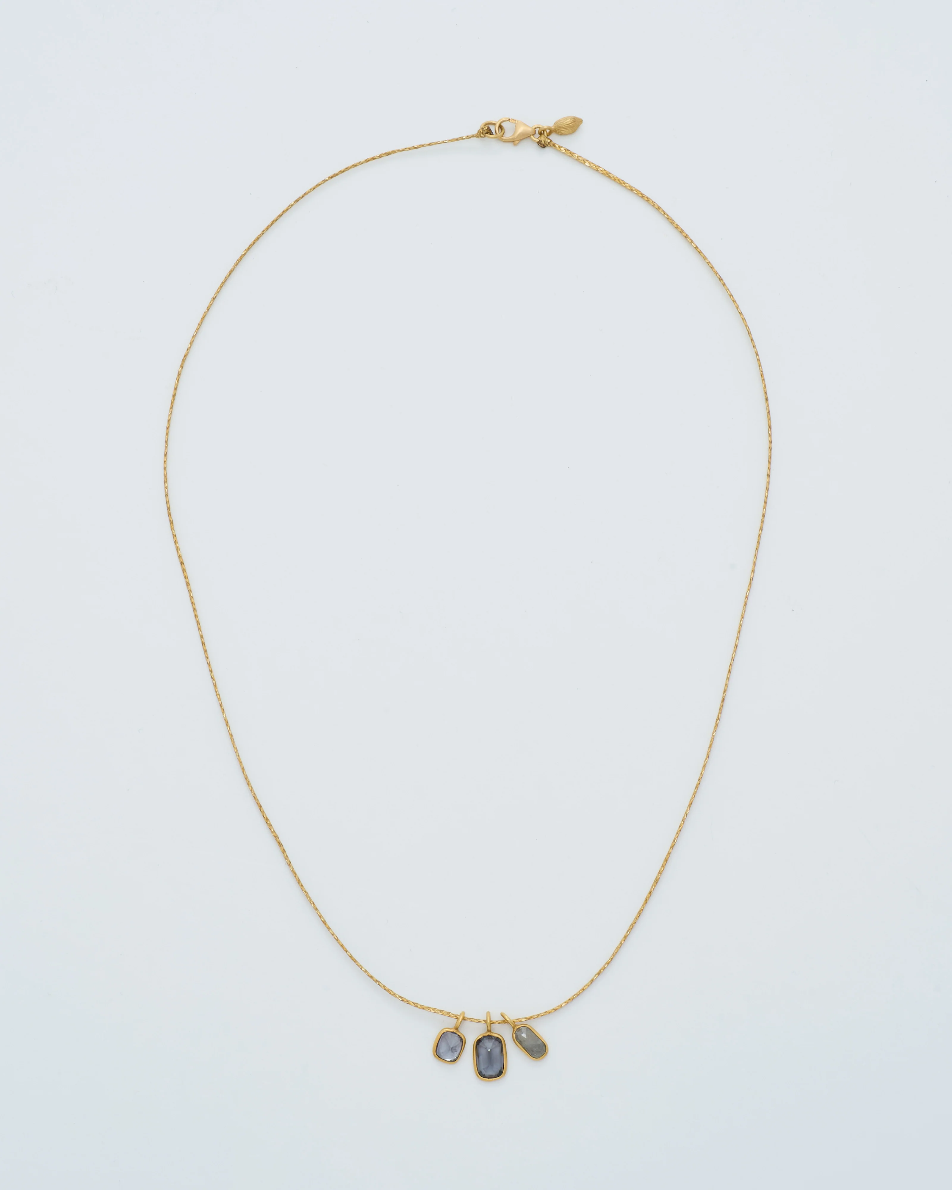 18kt gold the middle path colette set triple pendants on cord - Image 7
