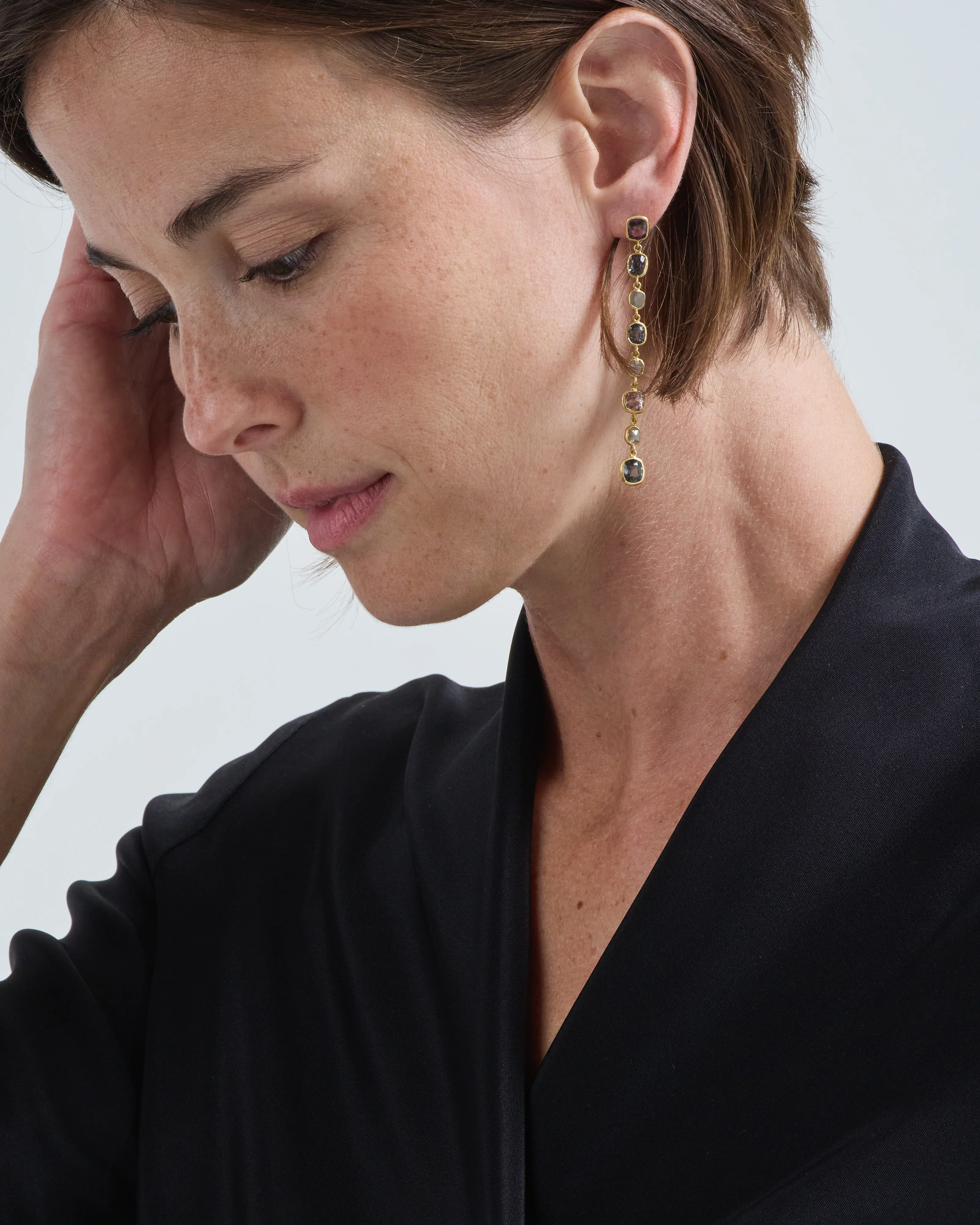 18kt gold the middle path stud & seven drop earrings - Image 2