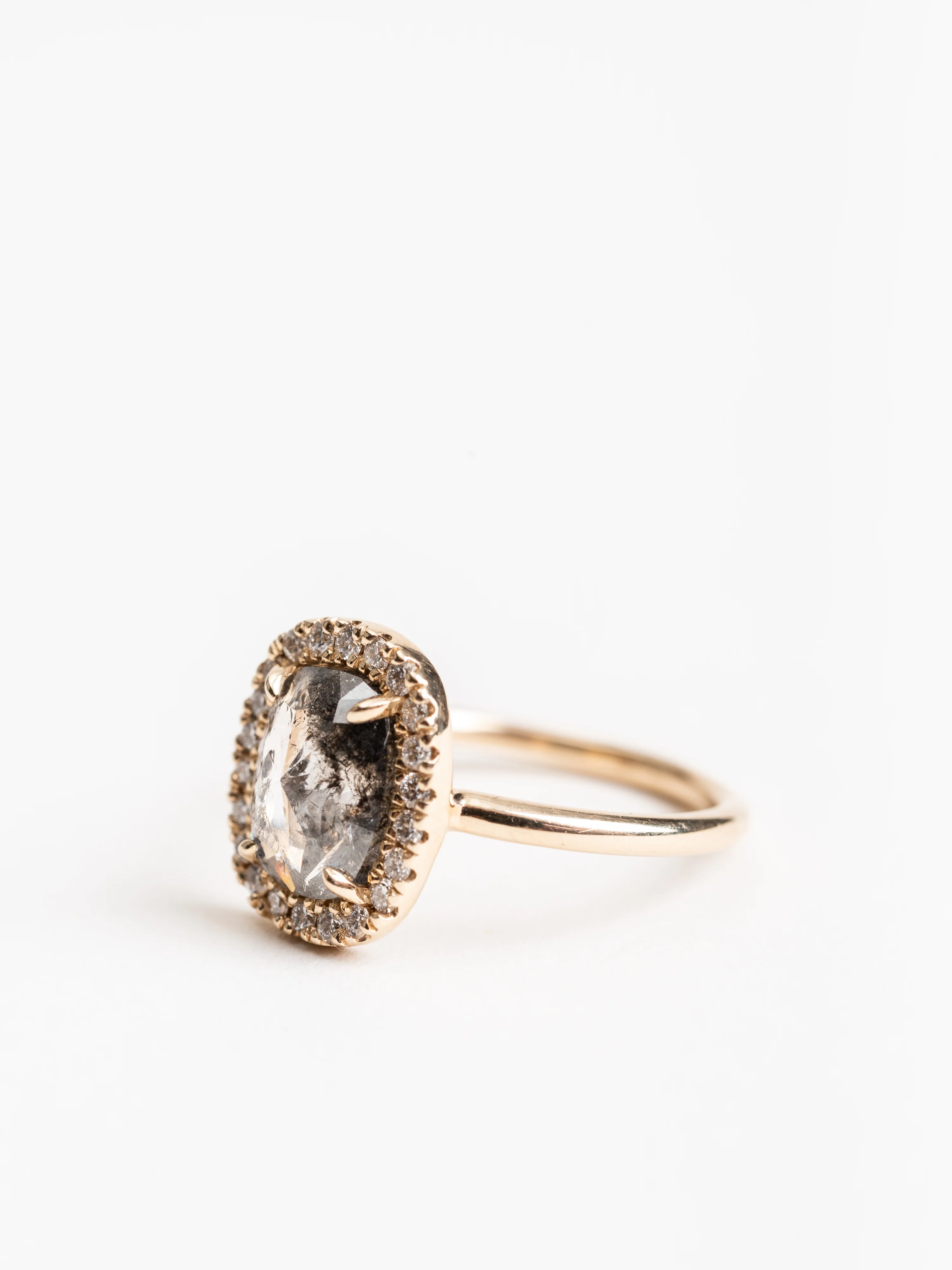 black oval diamond ring with halo setting - Image 3