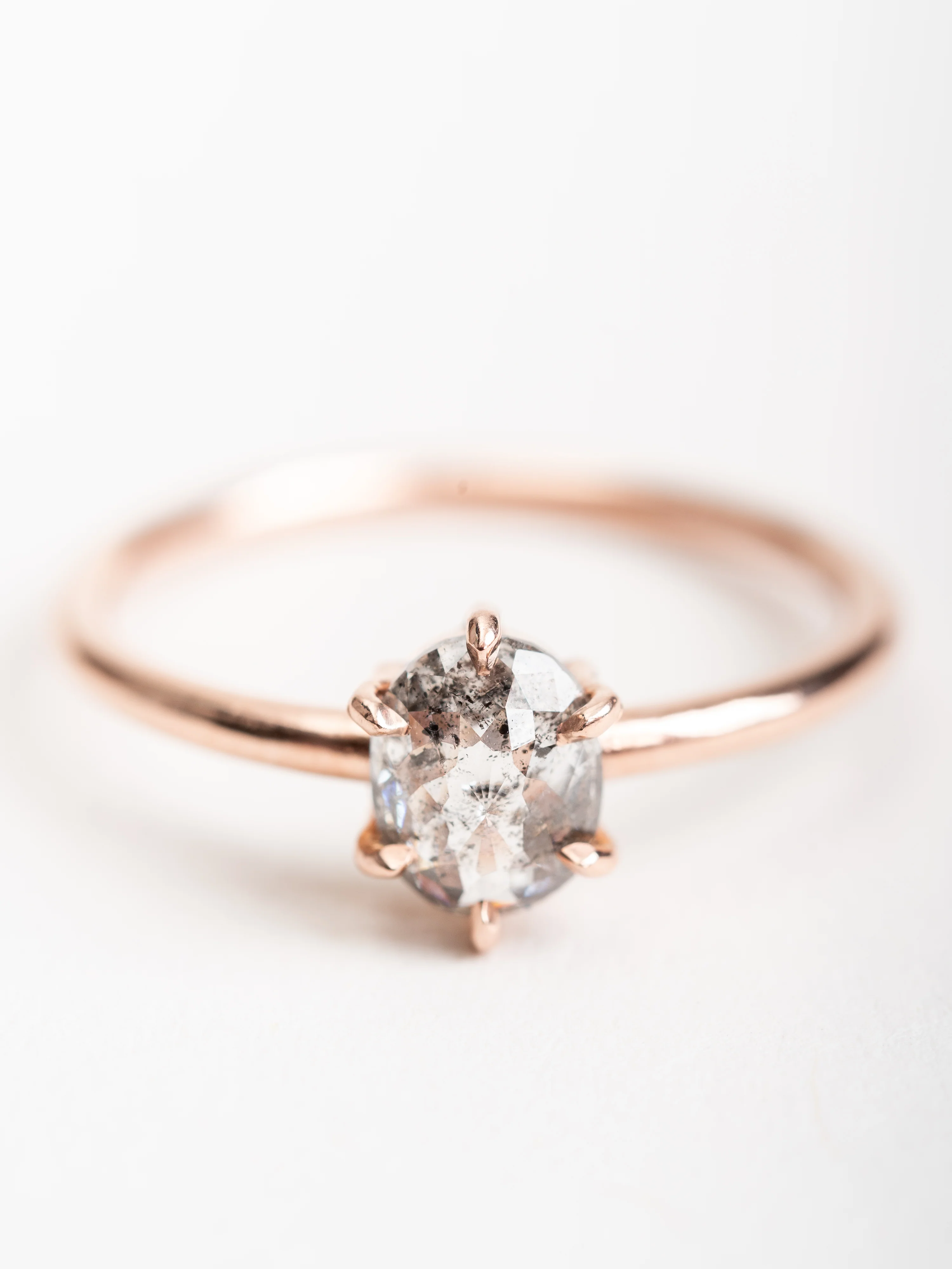 salt & pepper oval diamond with jane setting - Image 5