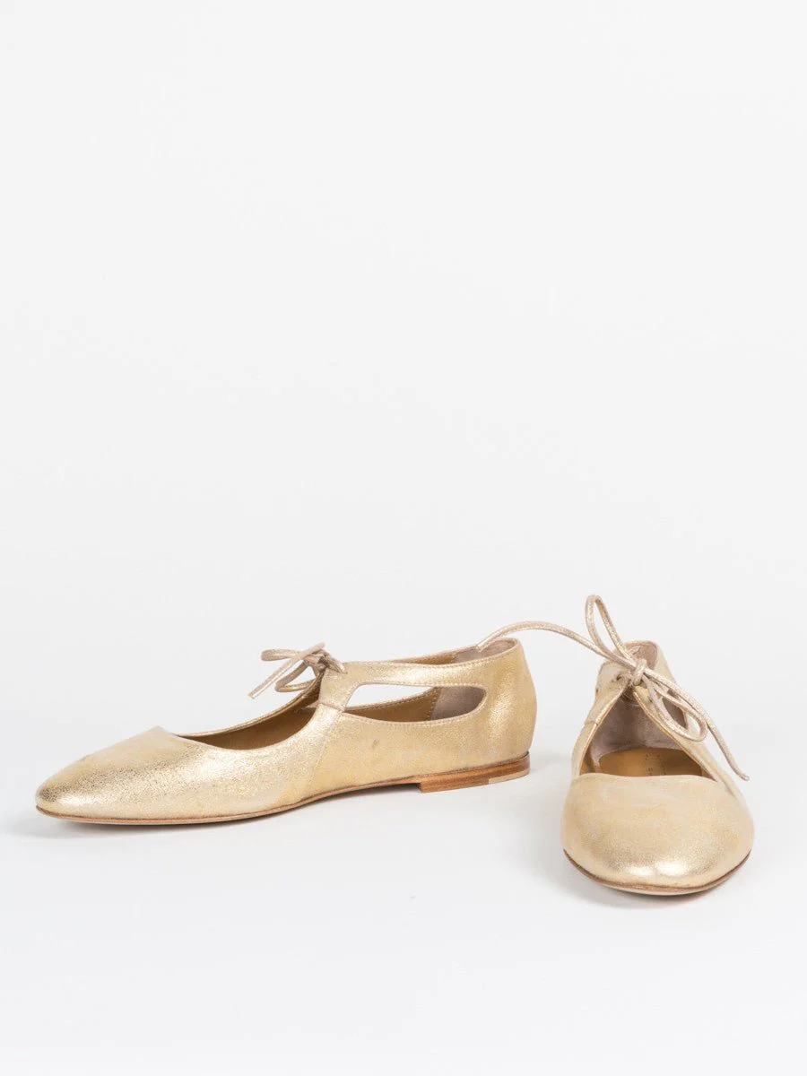 tie flat - Image 6