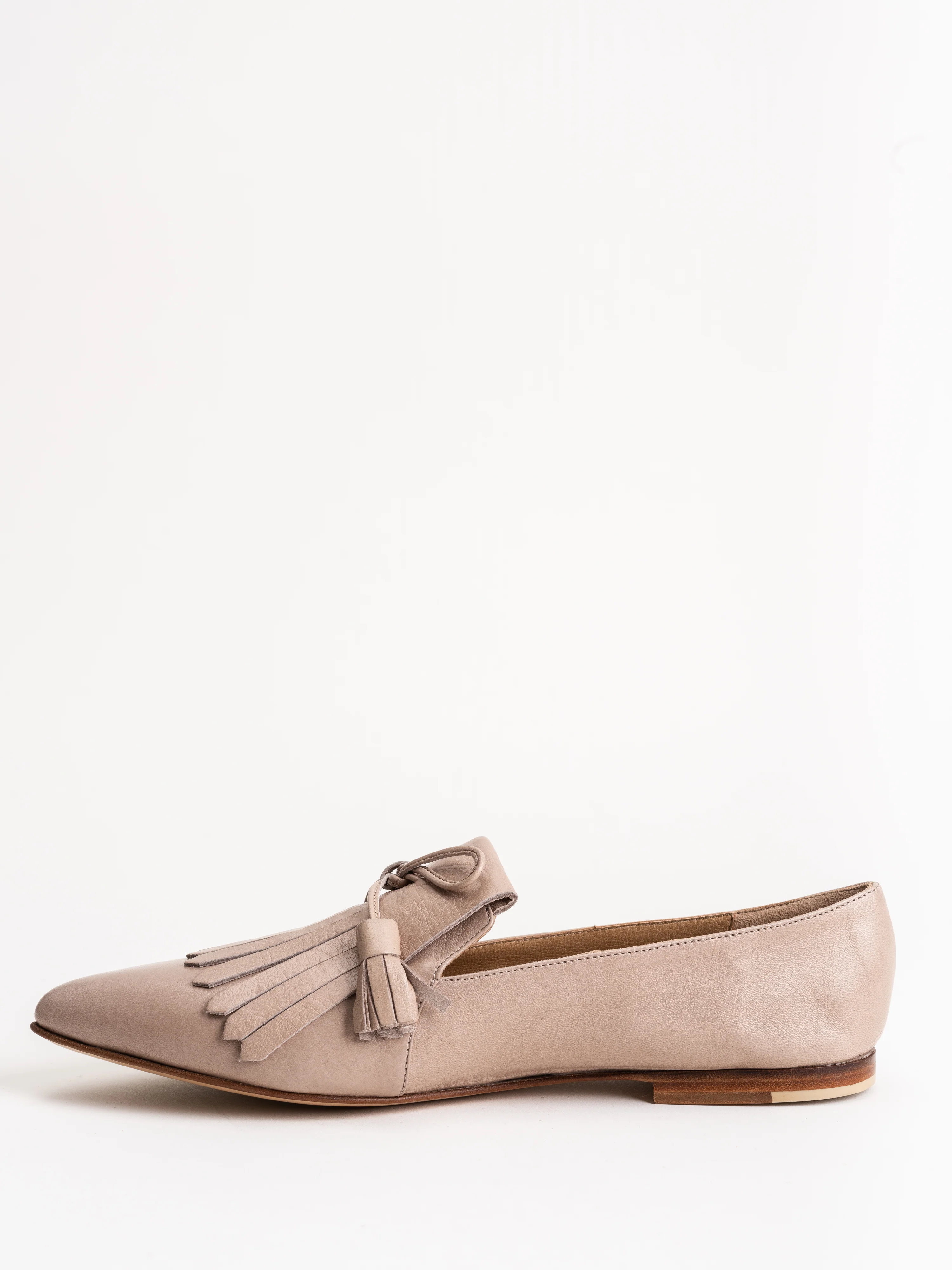 kiltie bow tassle flat - nude - Image 2