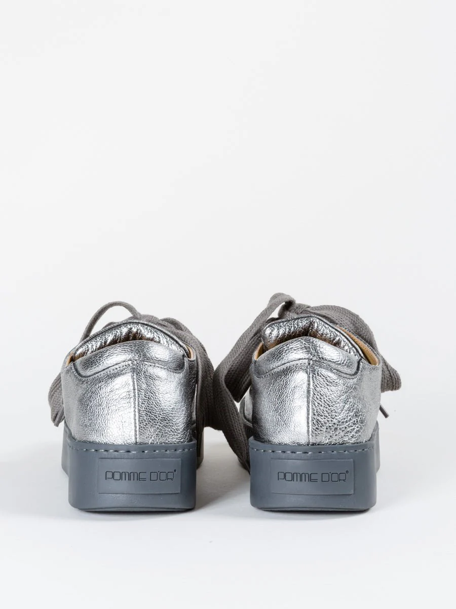 metallic sneaker - Image 4