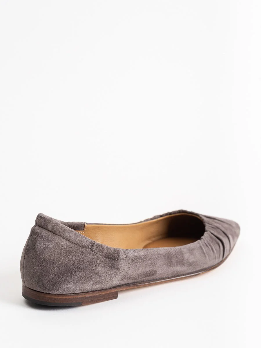 ruched flat - taupe suede - Image 5