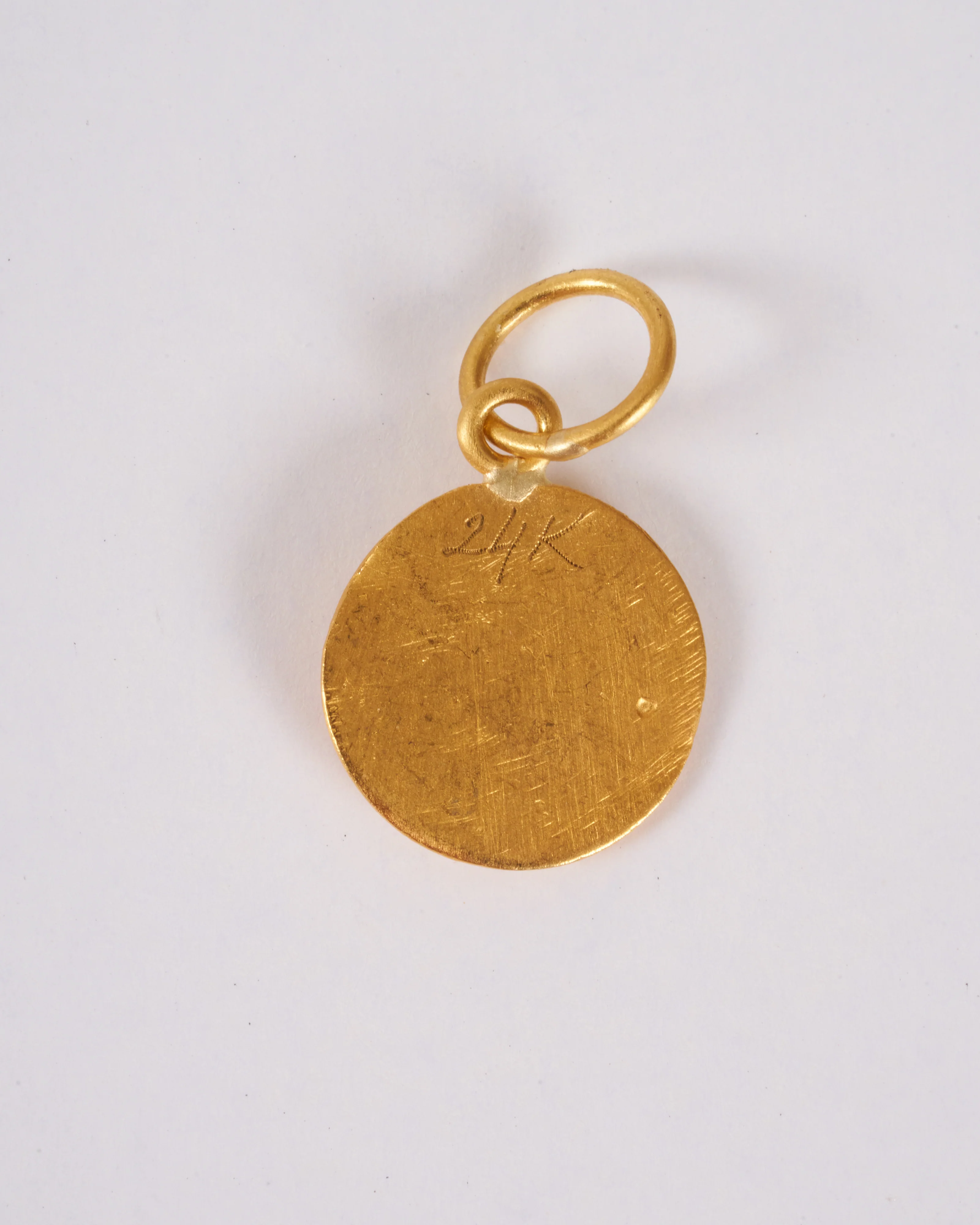 24k gold pendant with diamond compass - gold - Image 4