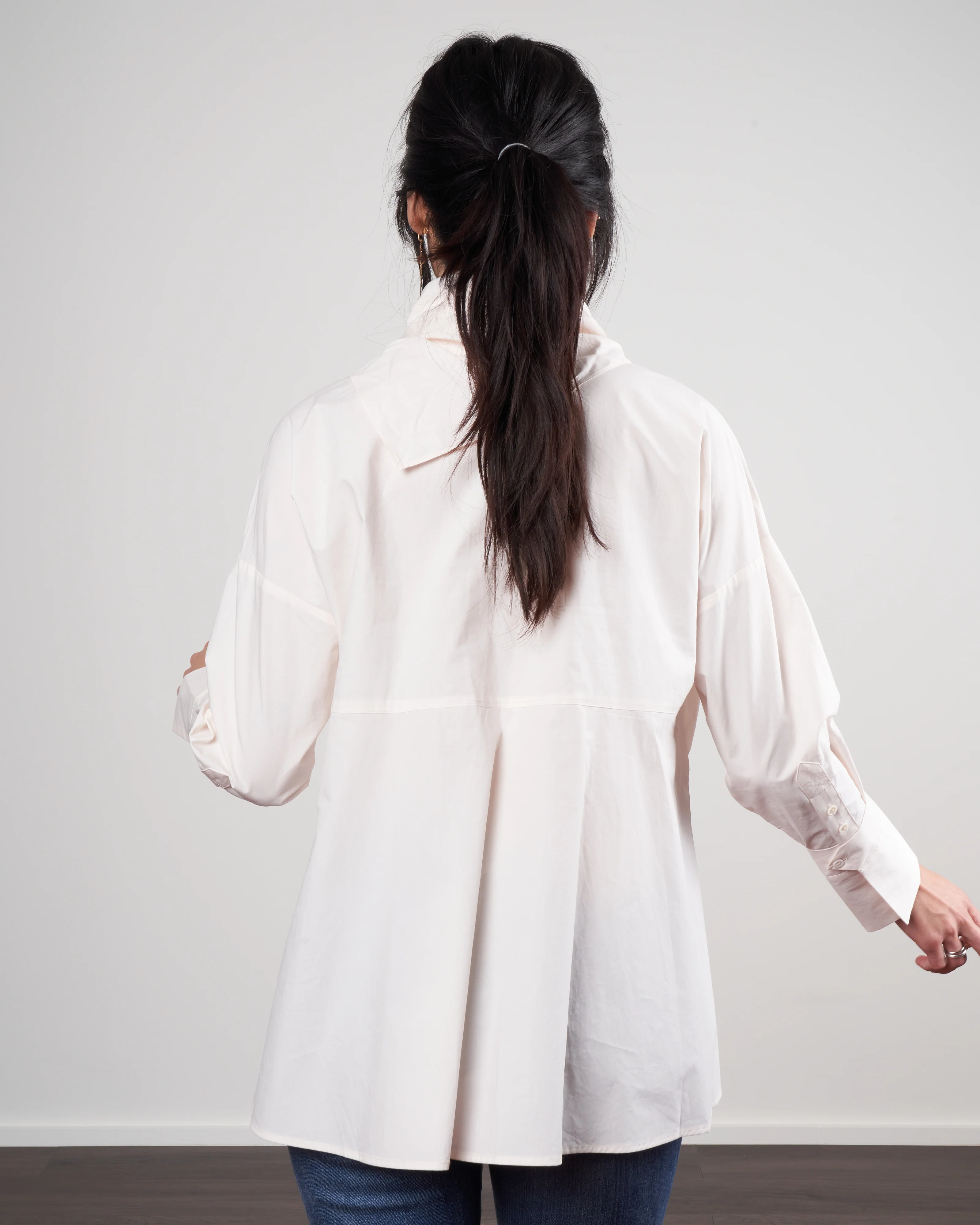 shirt with scarf - ivory - Image 4