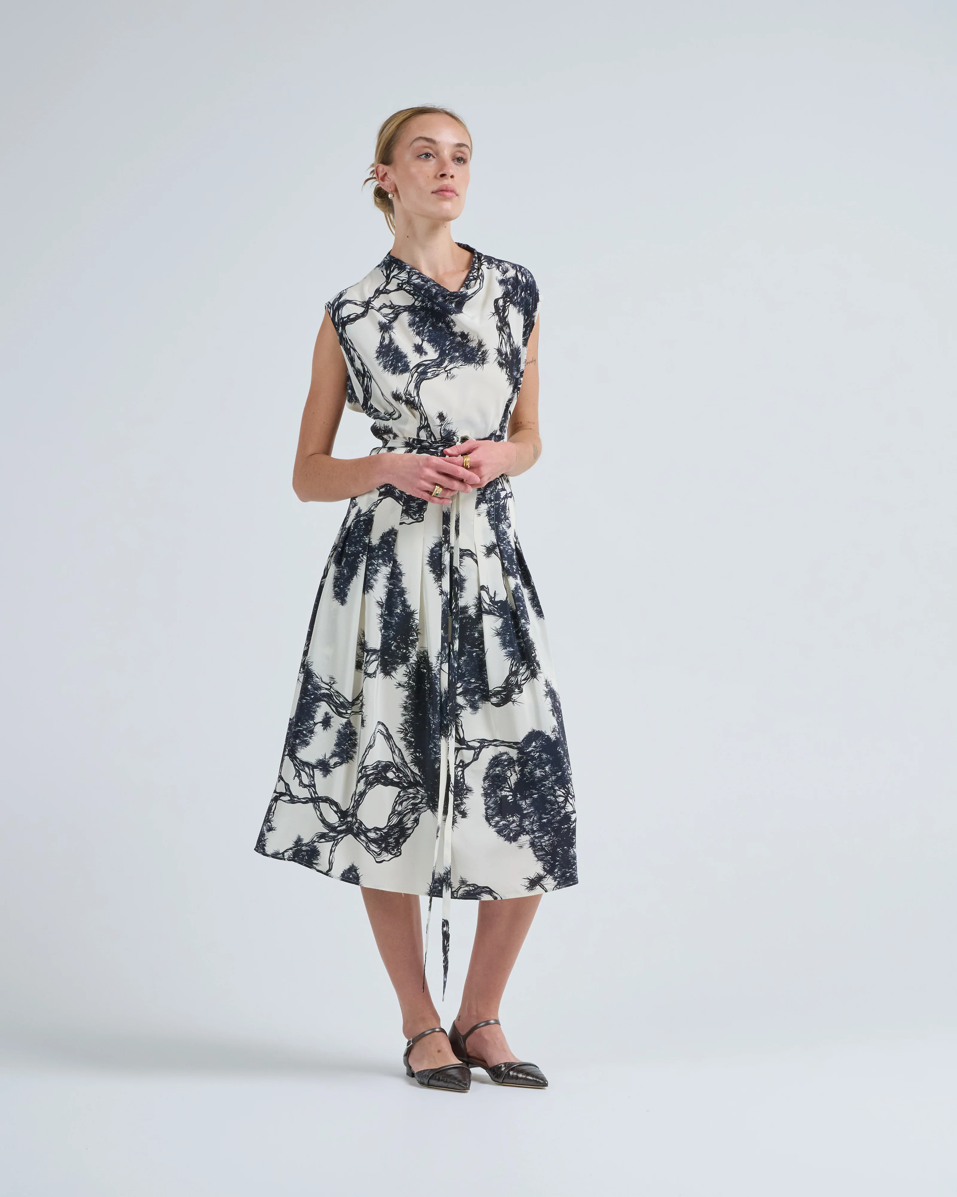 silk dress - Image 2