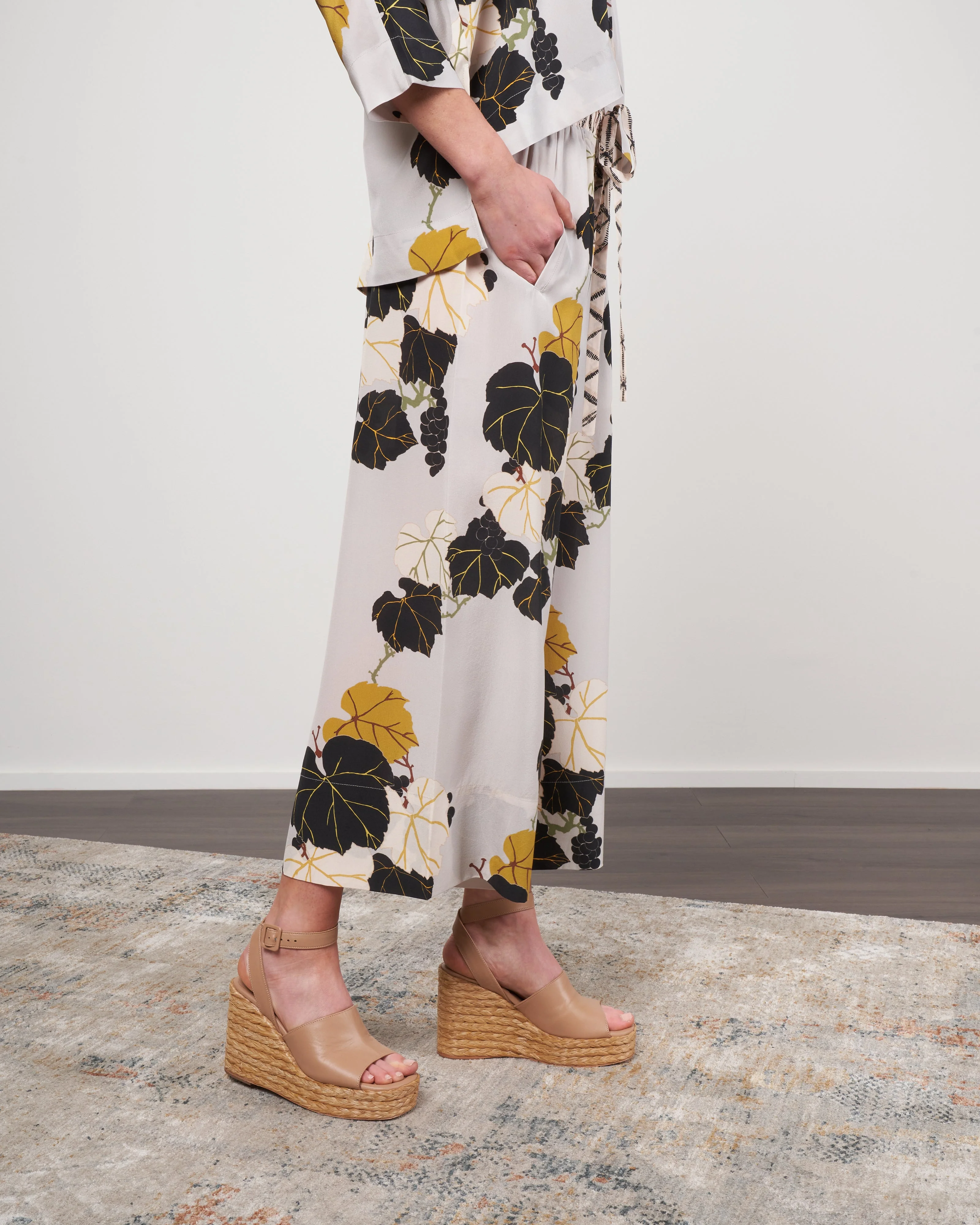 silk print pants - 005 stone - Image 3