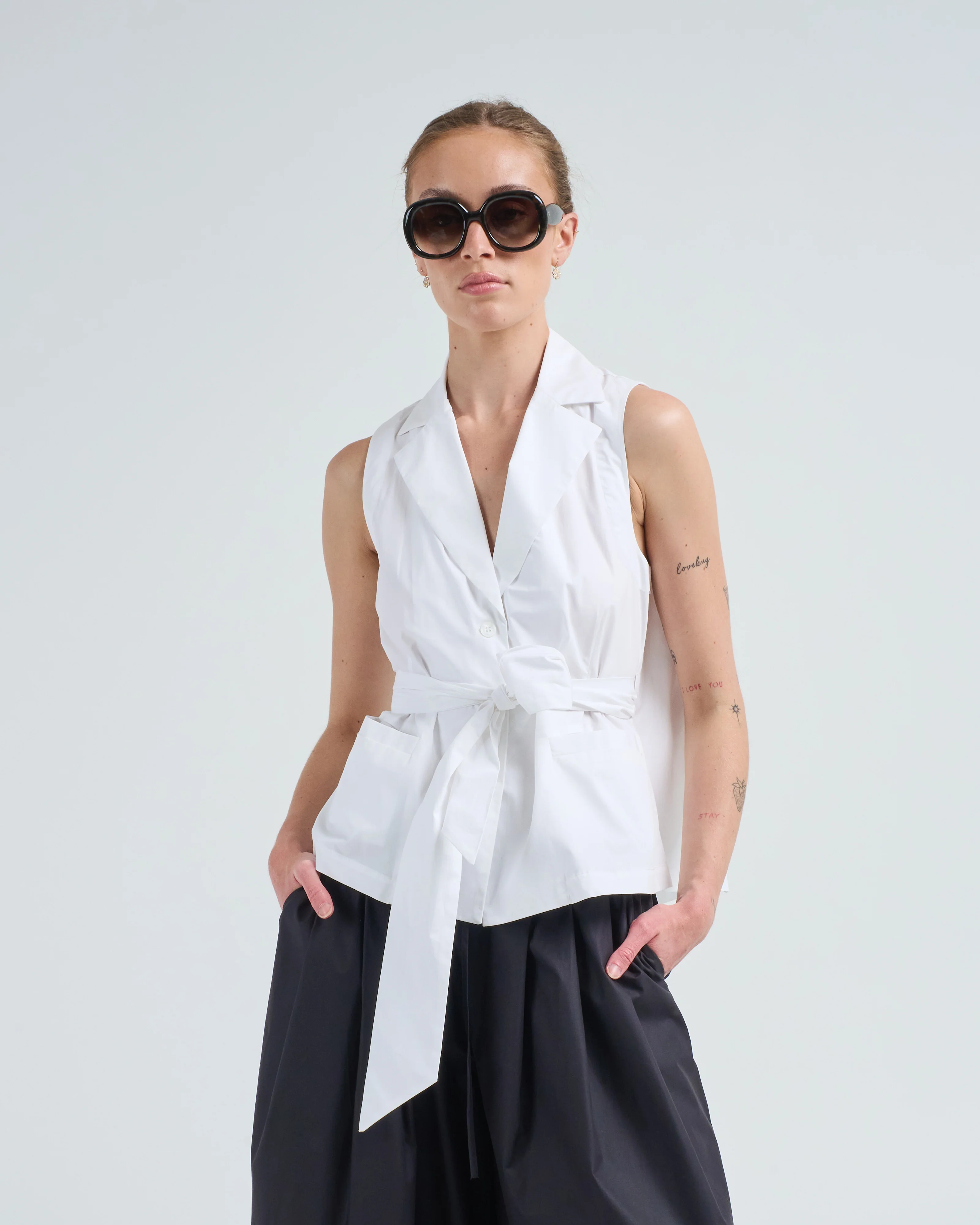 sleeveless front tie top - Image 2
