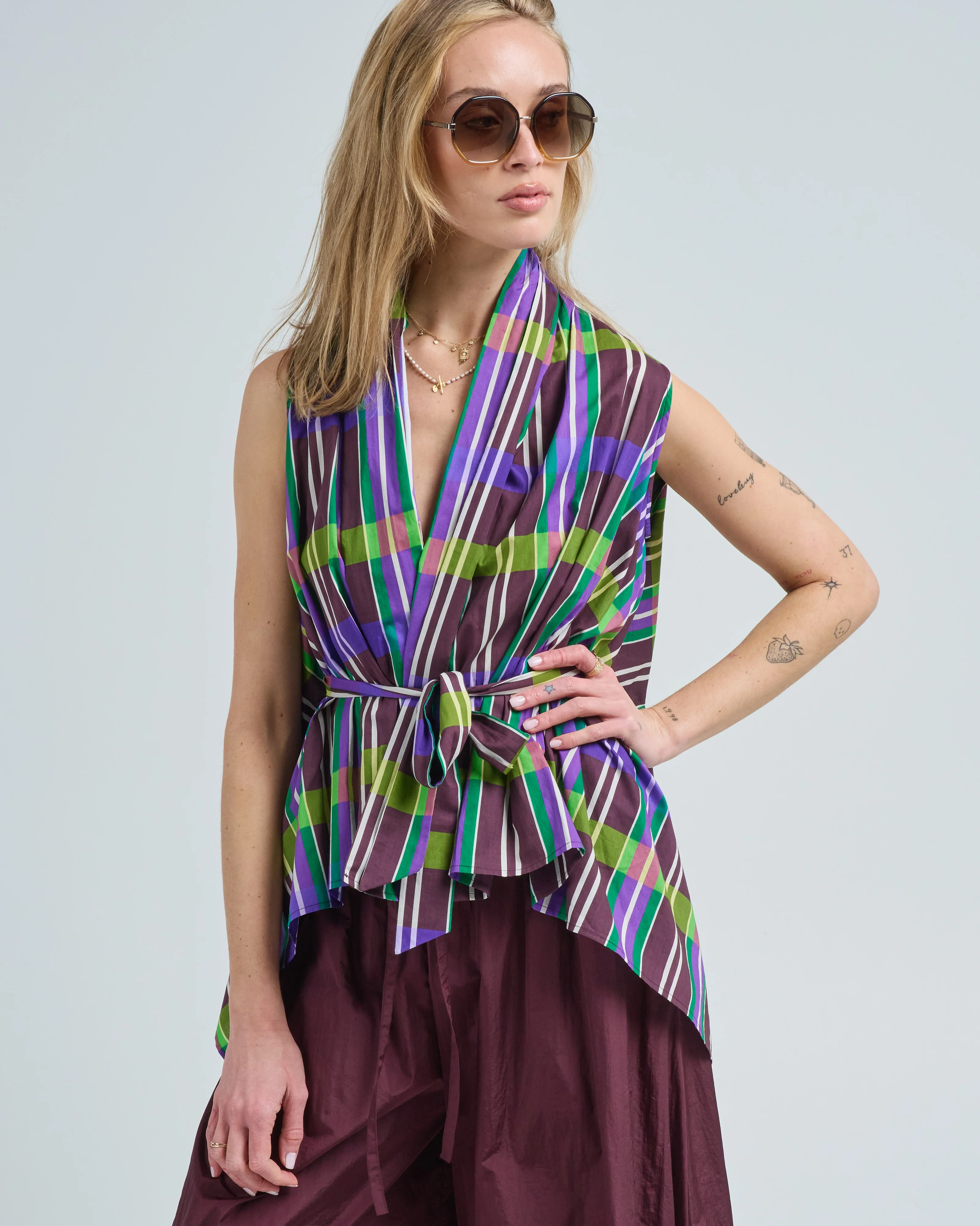 sleeveless tie front top