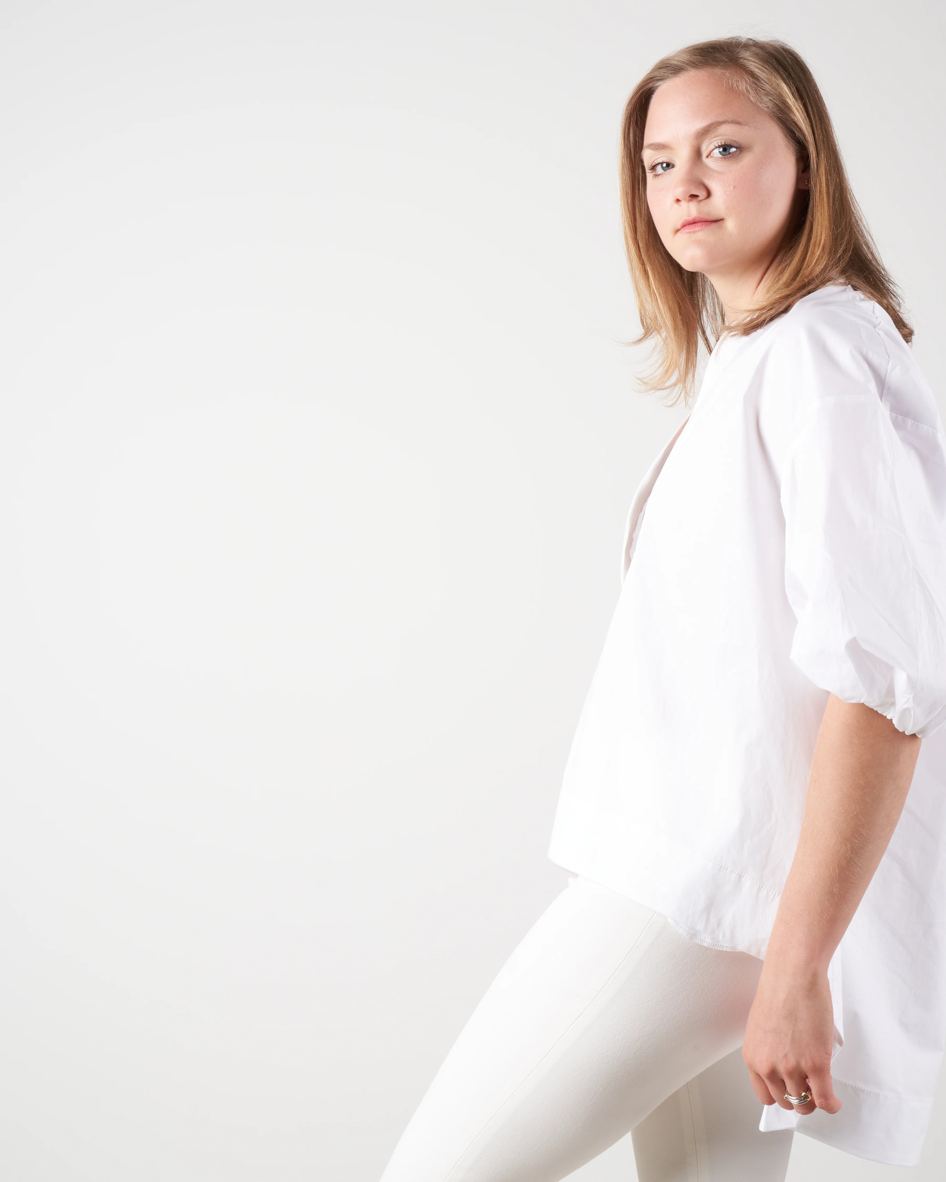 tunic w/ deep vee - white - Image 5