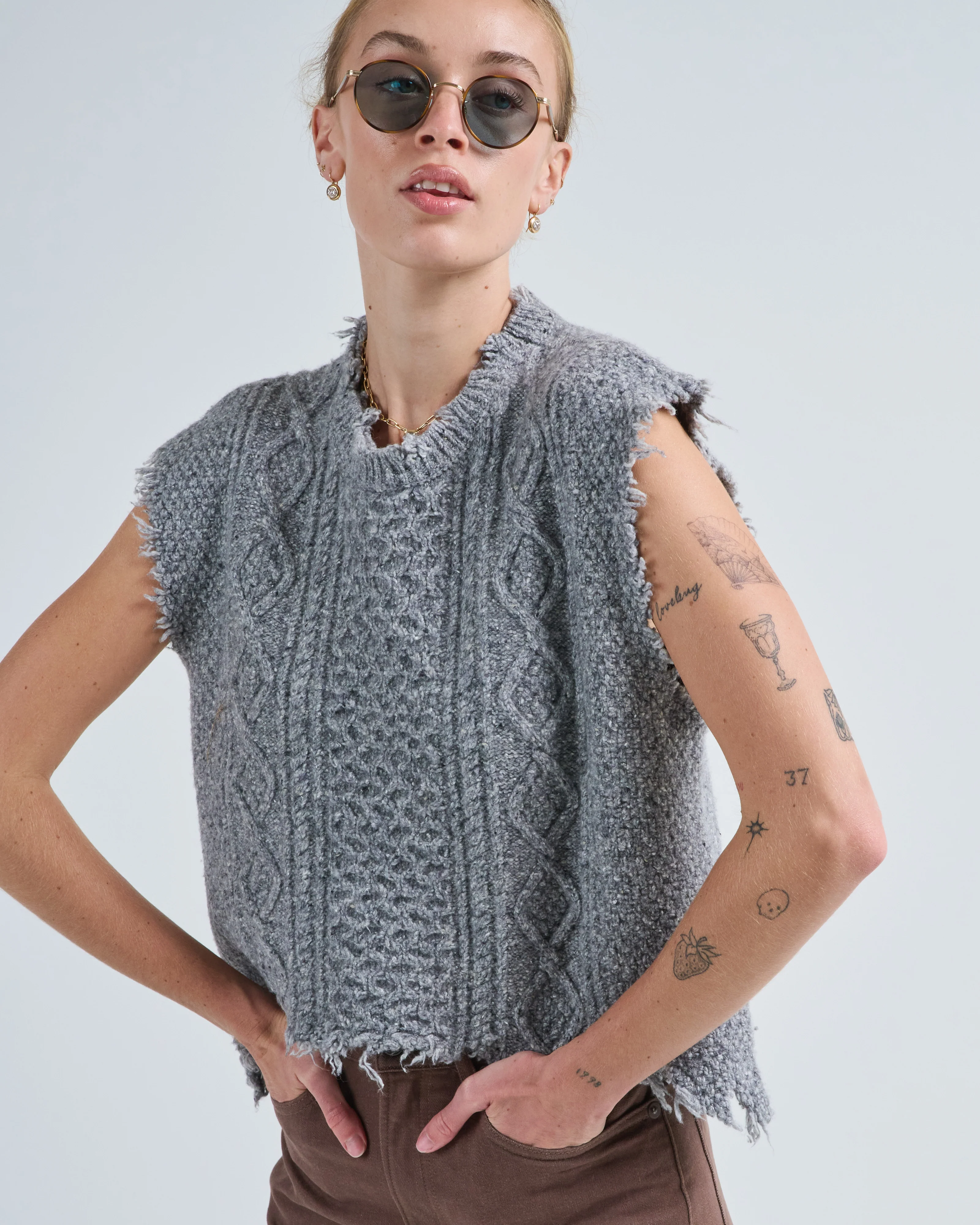 boyfriend cable sweater vest - Image 2