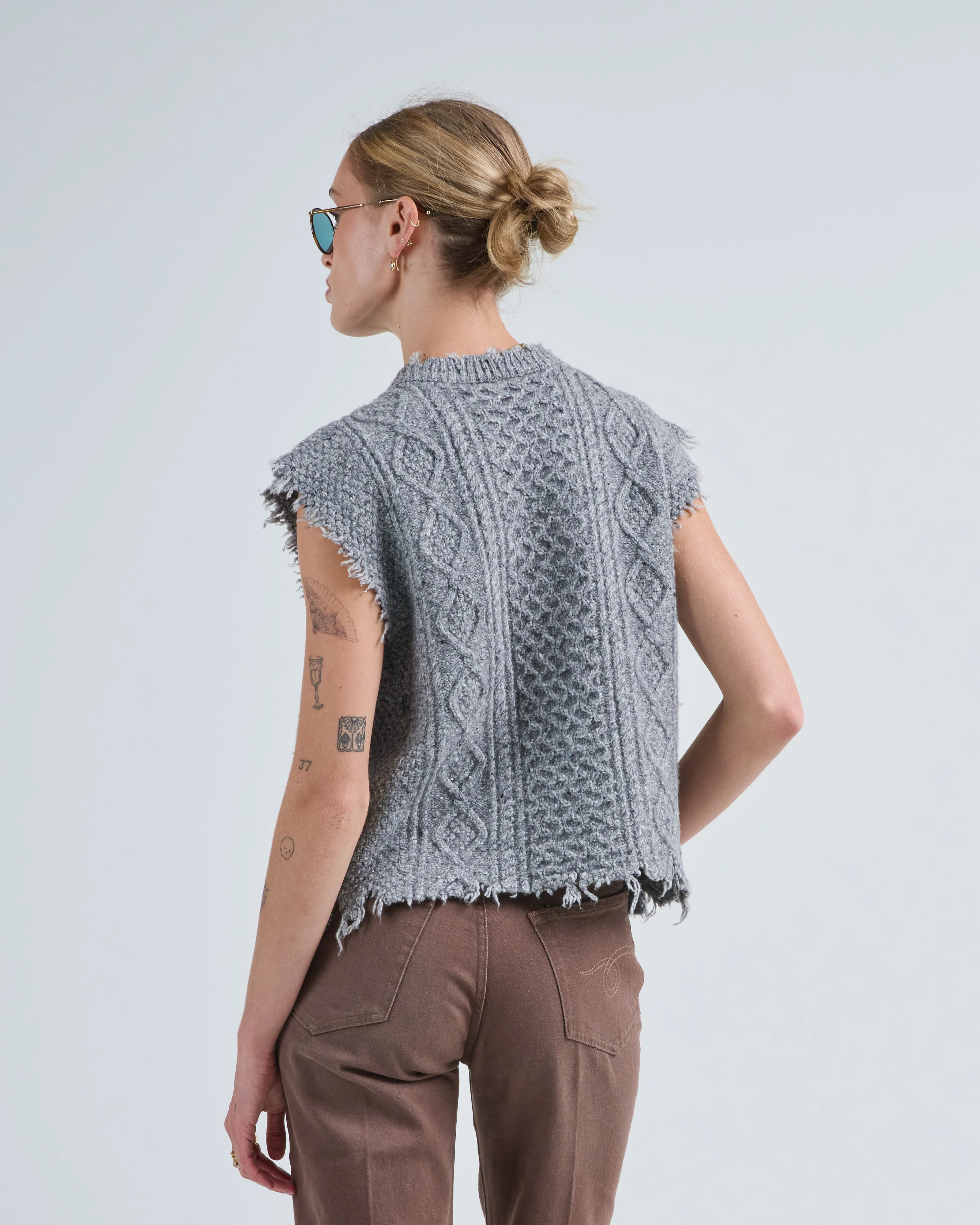 boyfriend cable sweater vest - Image 4