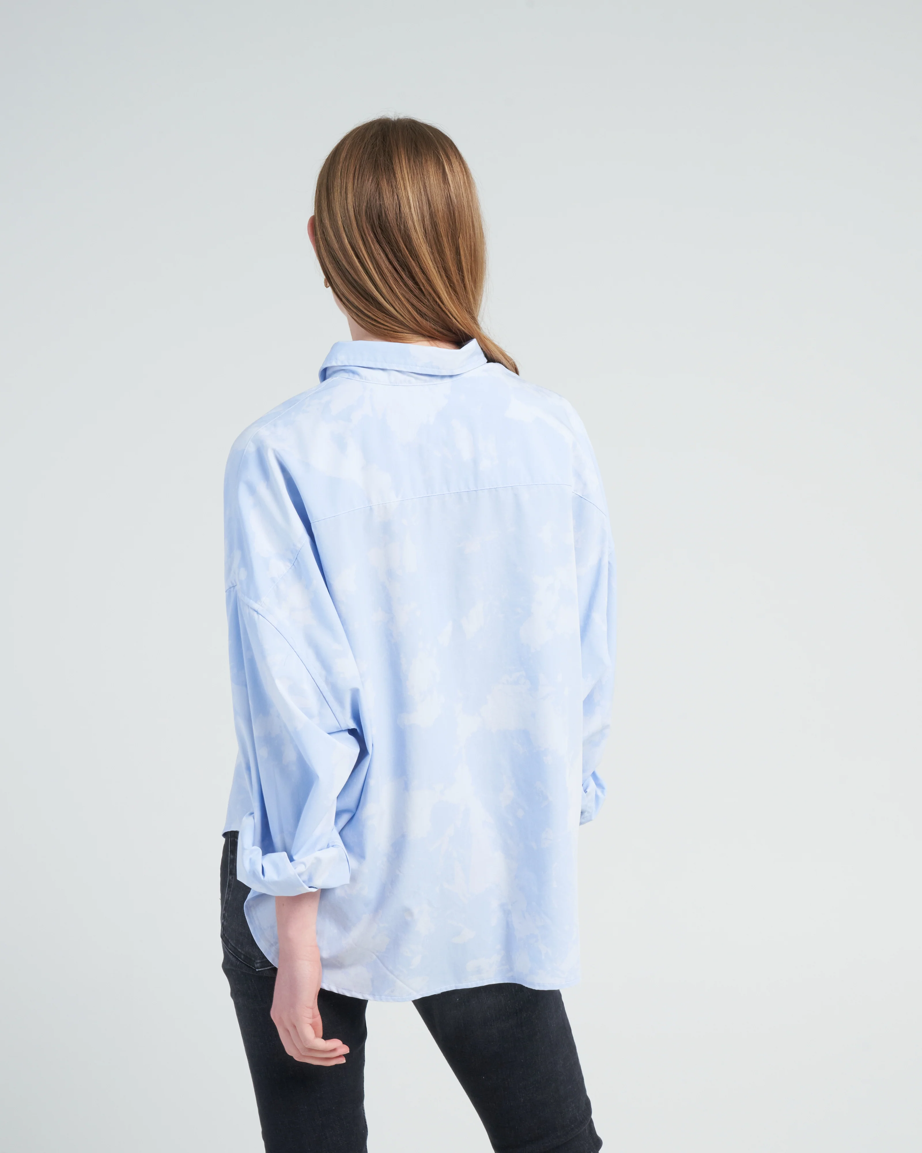 drop neck cropped shirt - cloudy blue - Image 4