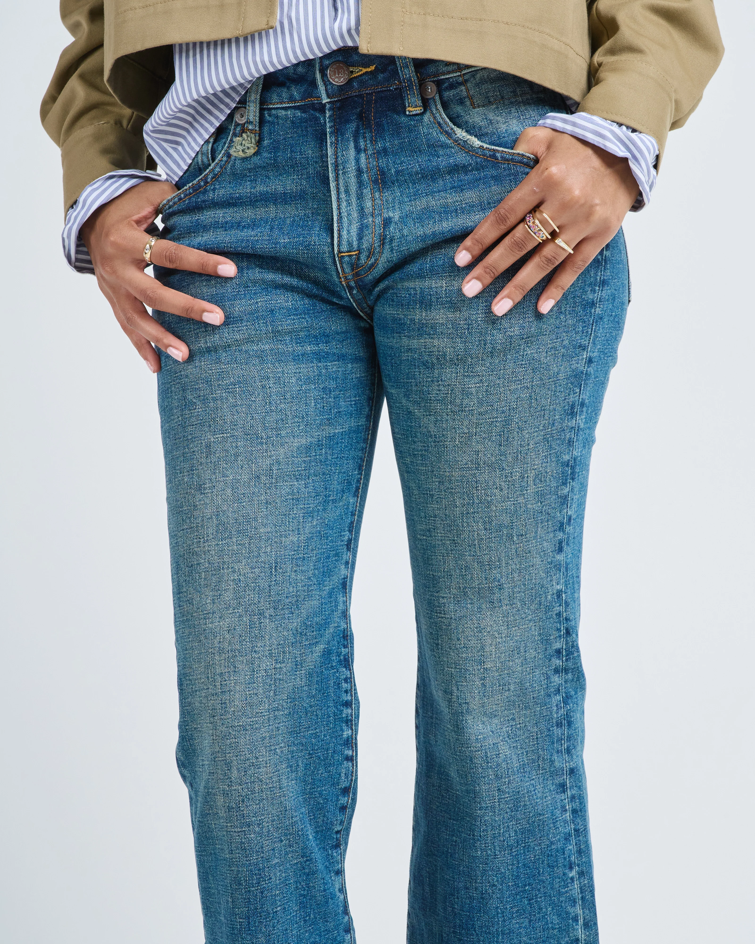 joan kick flare jean - Image 4