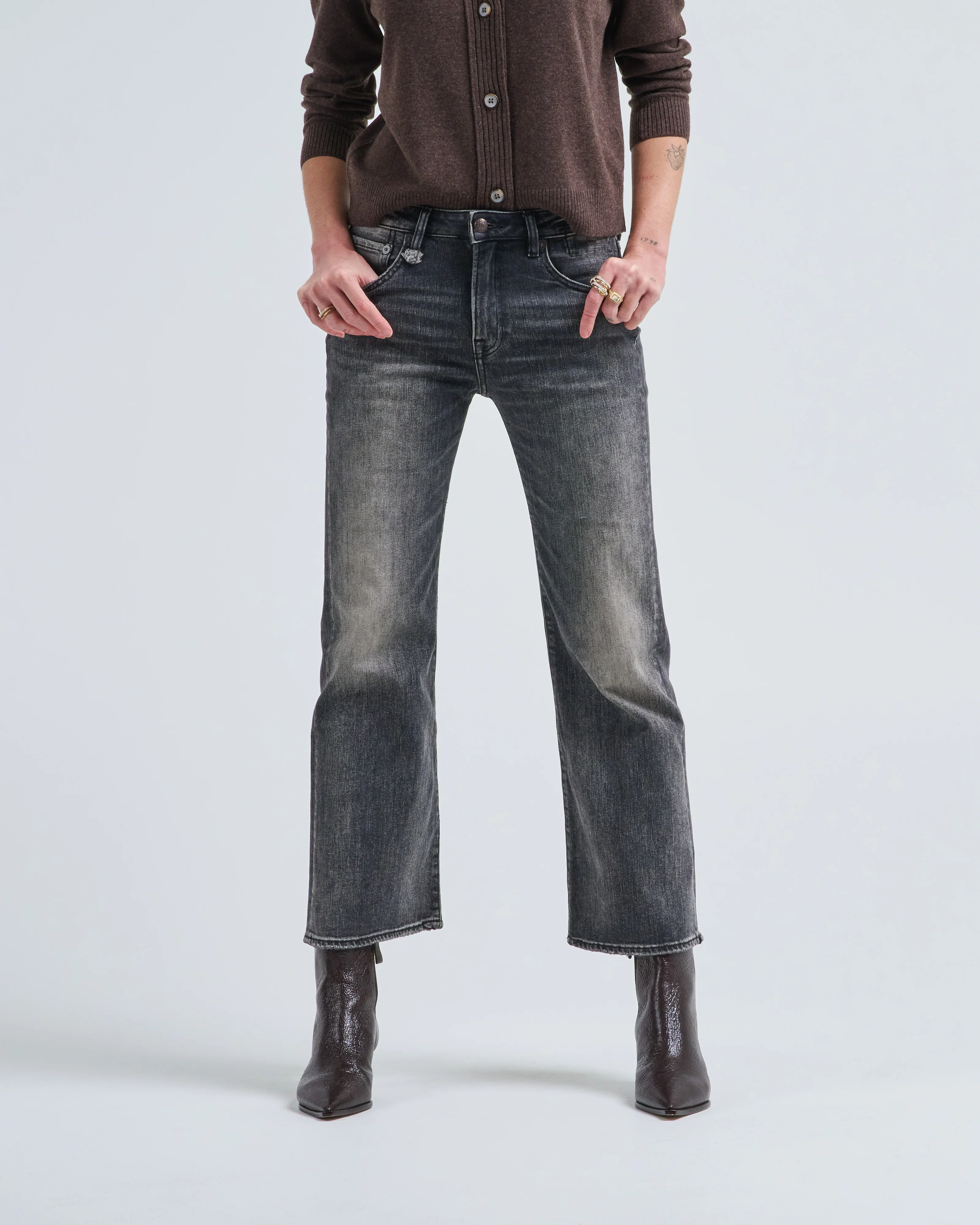 joan kick flare
