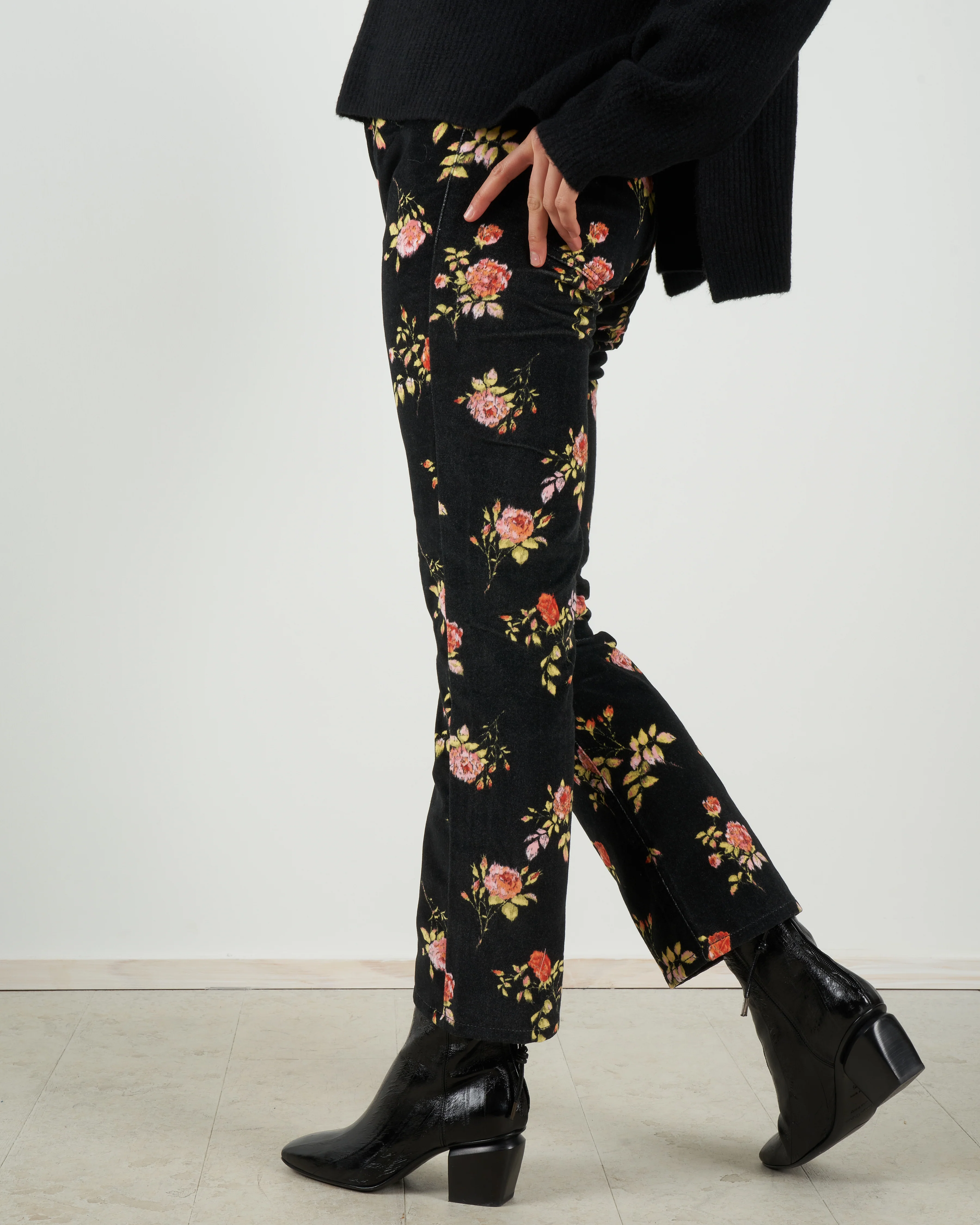 kick fit floral jean - black floral - Image 2