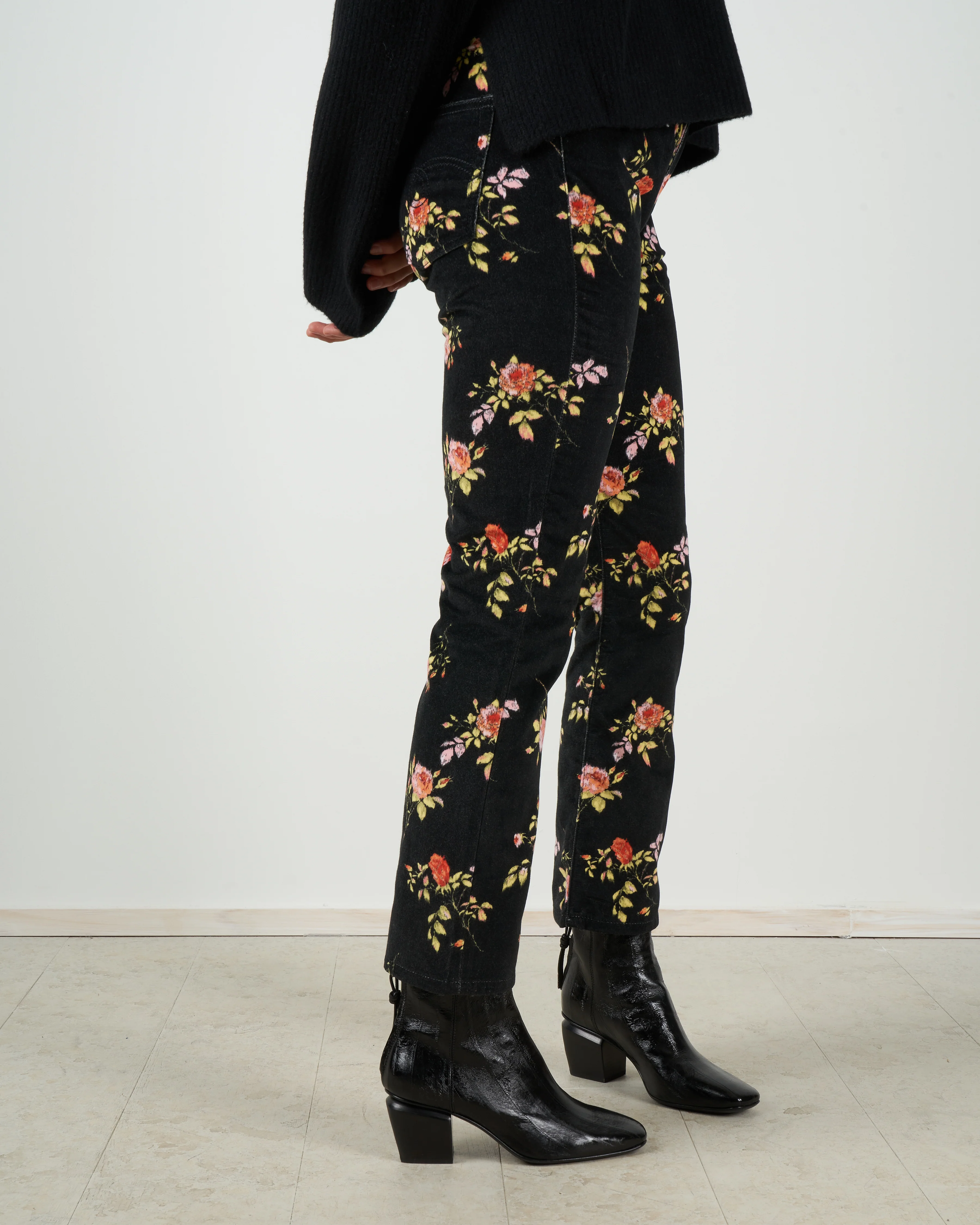 kick fit floral jean - black floral - Image 6