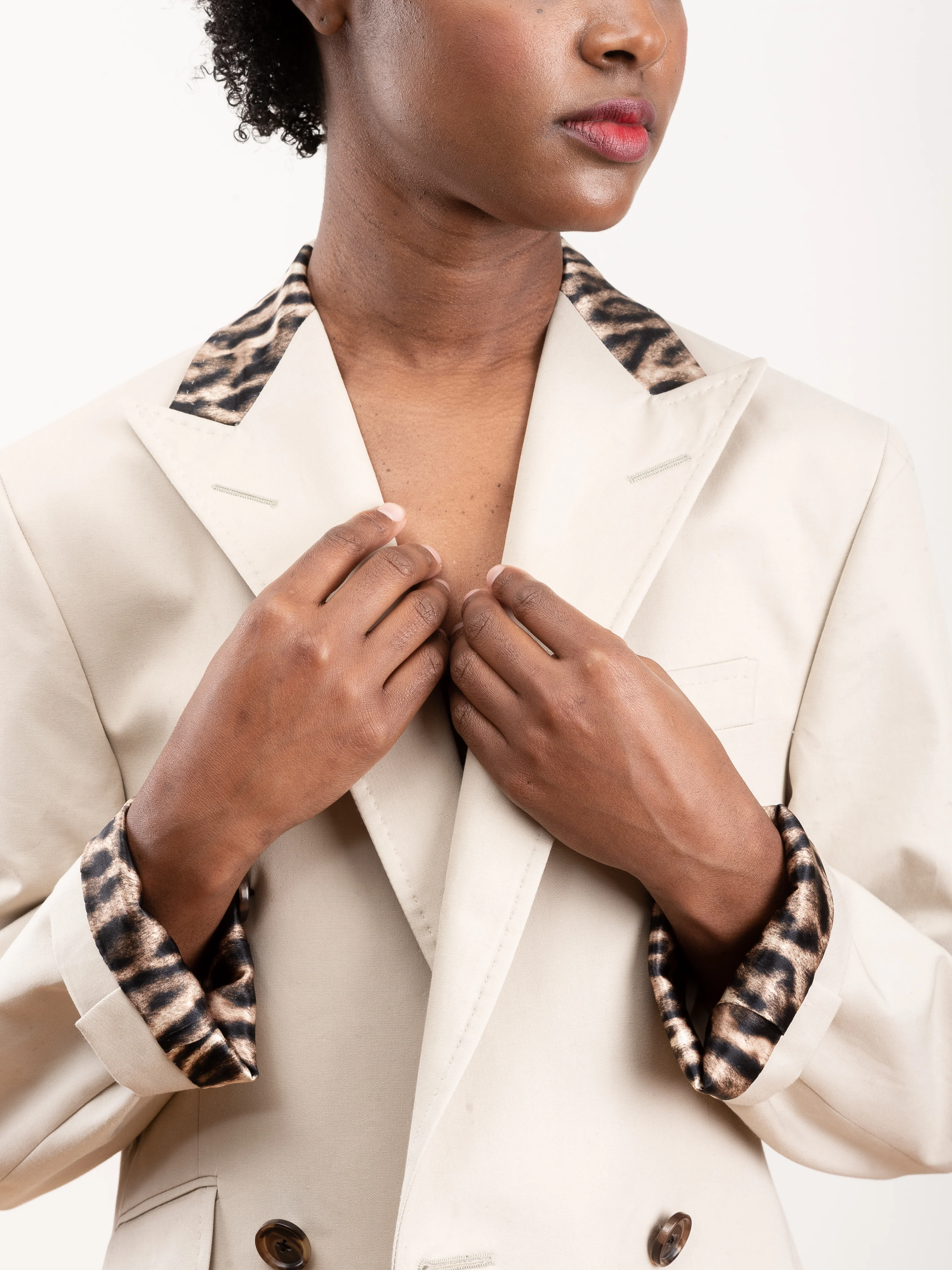 peak lapel coat - stone w/ leopard - Image 6