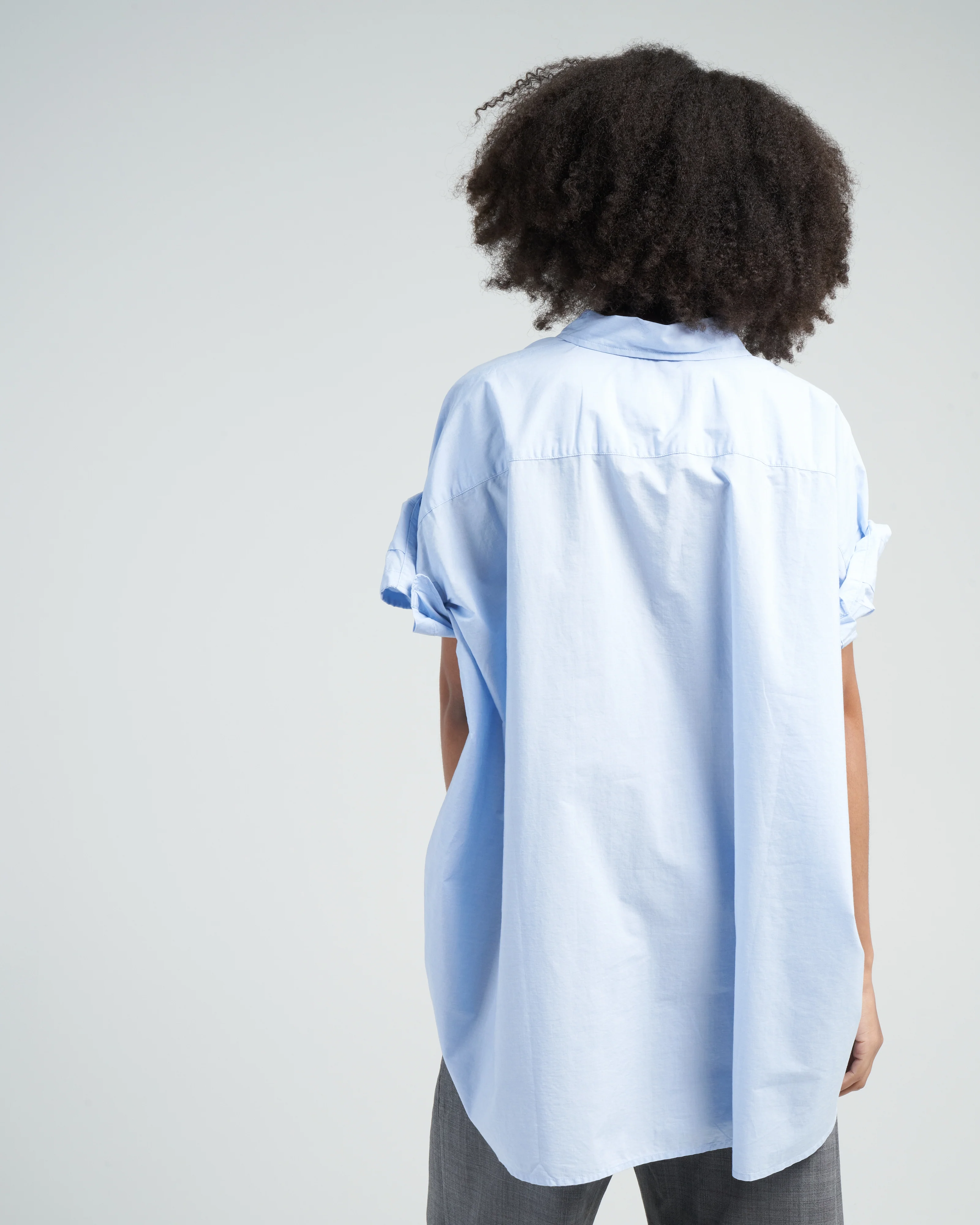 sleeveless boxy button-up shirt - eoe blue - Image 4