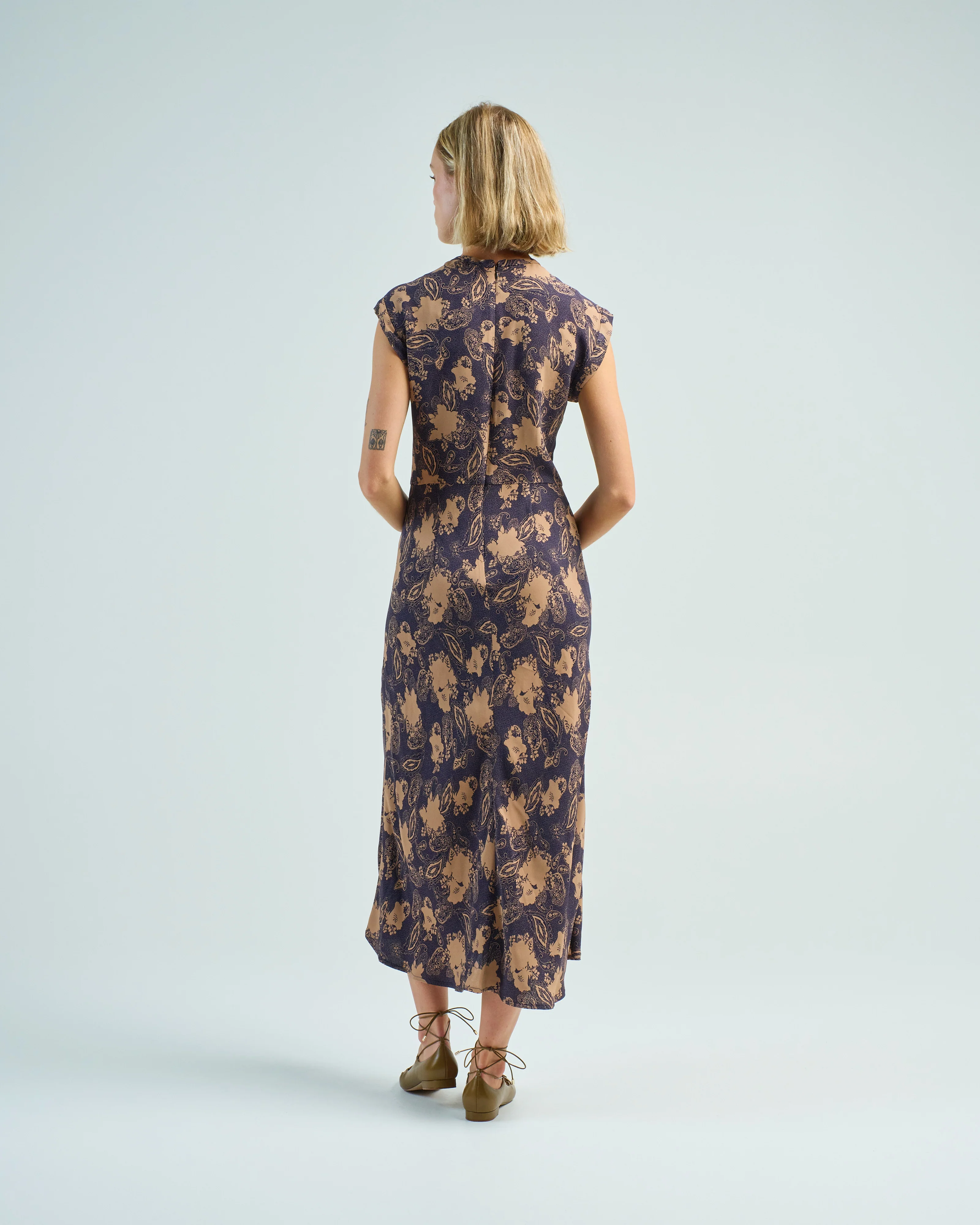 adri dress - Image 4